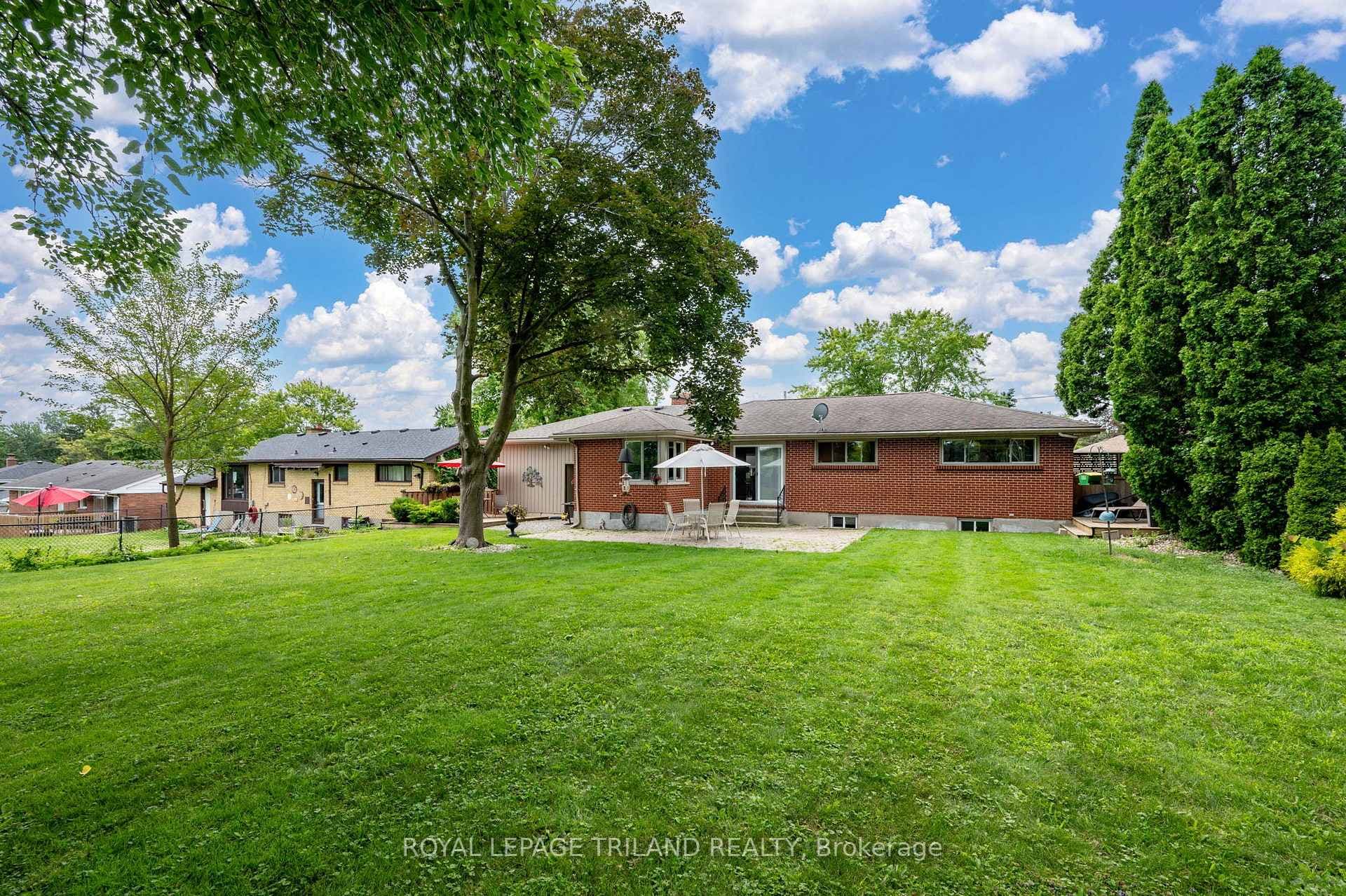 182 Tarbart Terrace photo 7