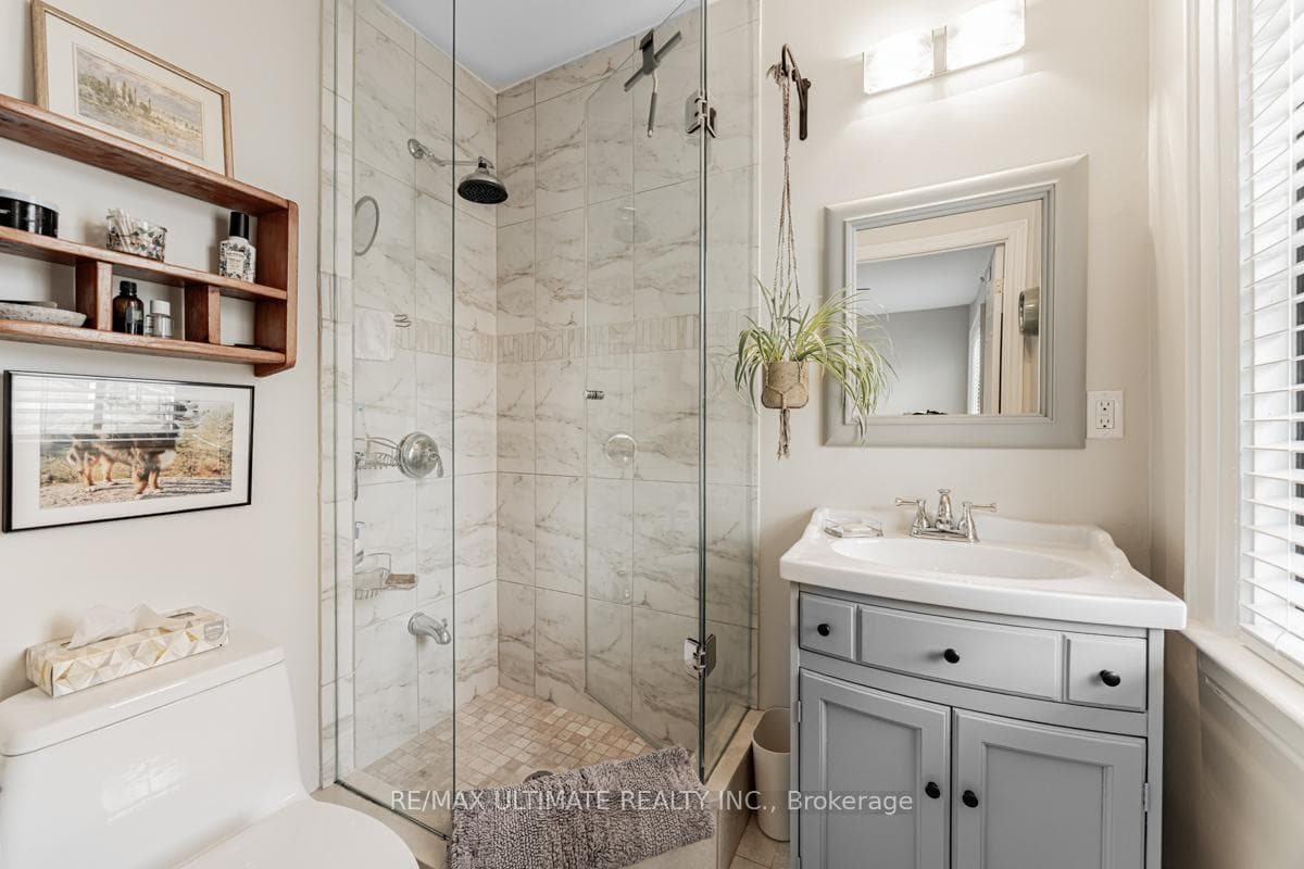 364 Rosewell Avenue photo 22