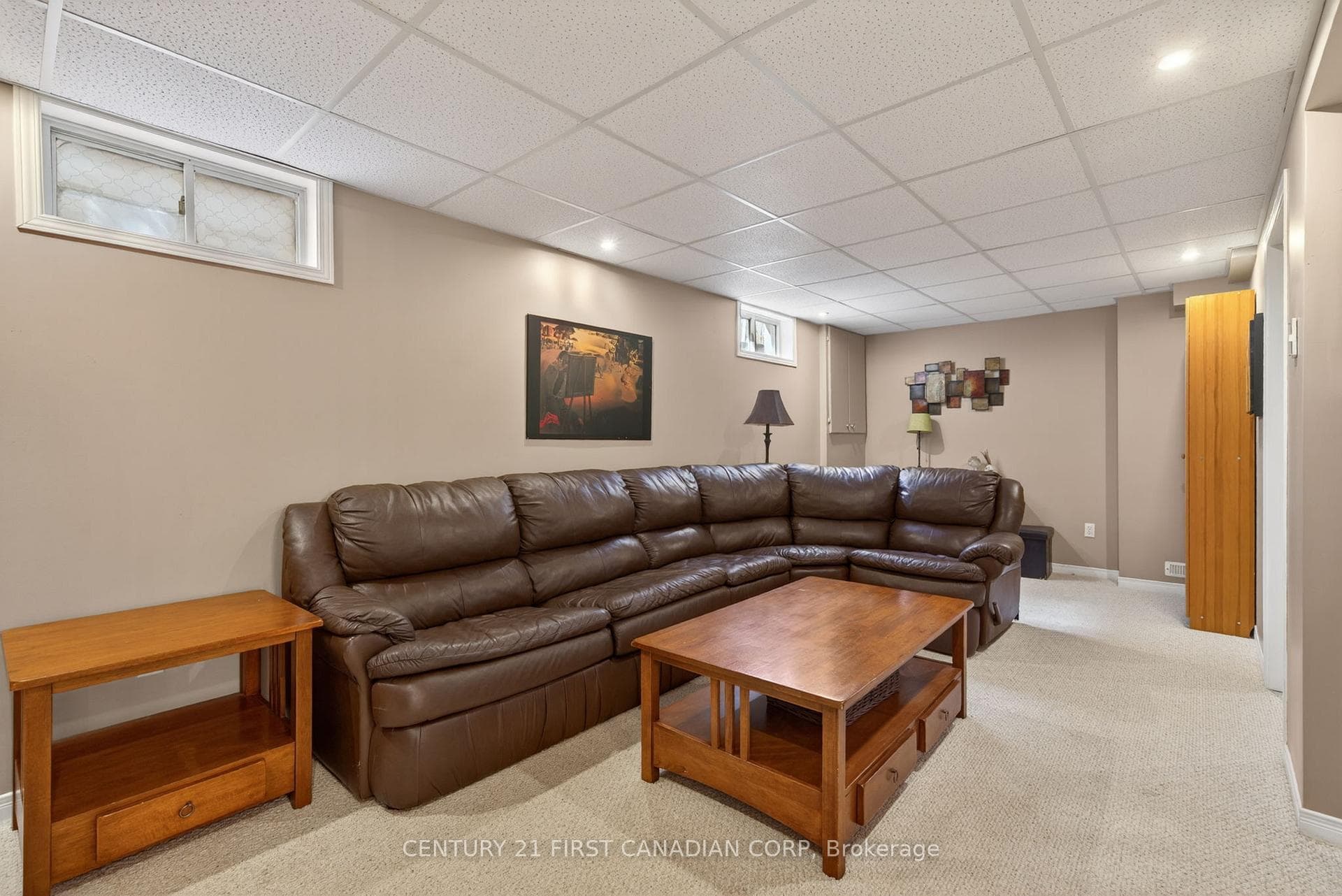 47 Sloane Crescent photo 35