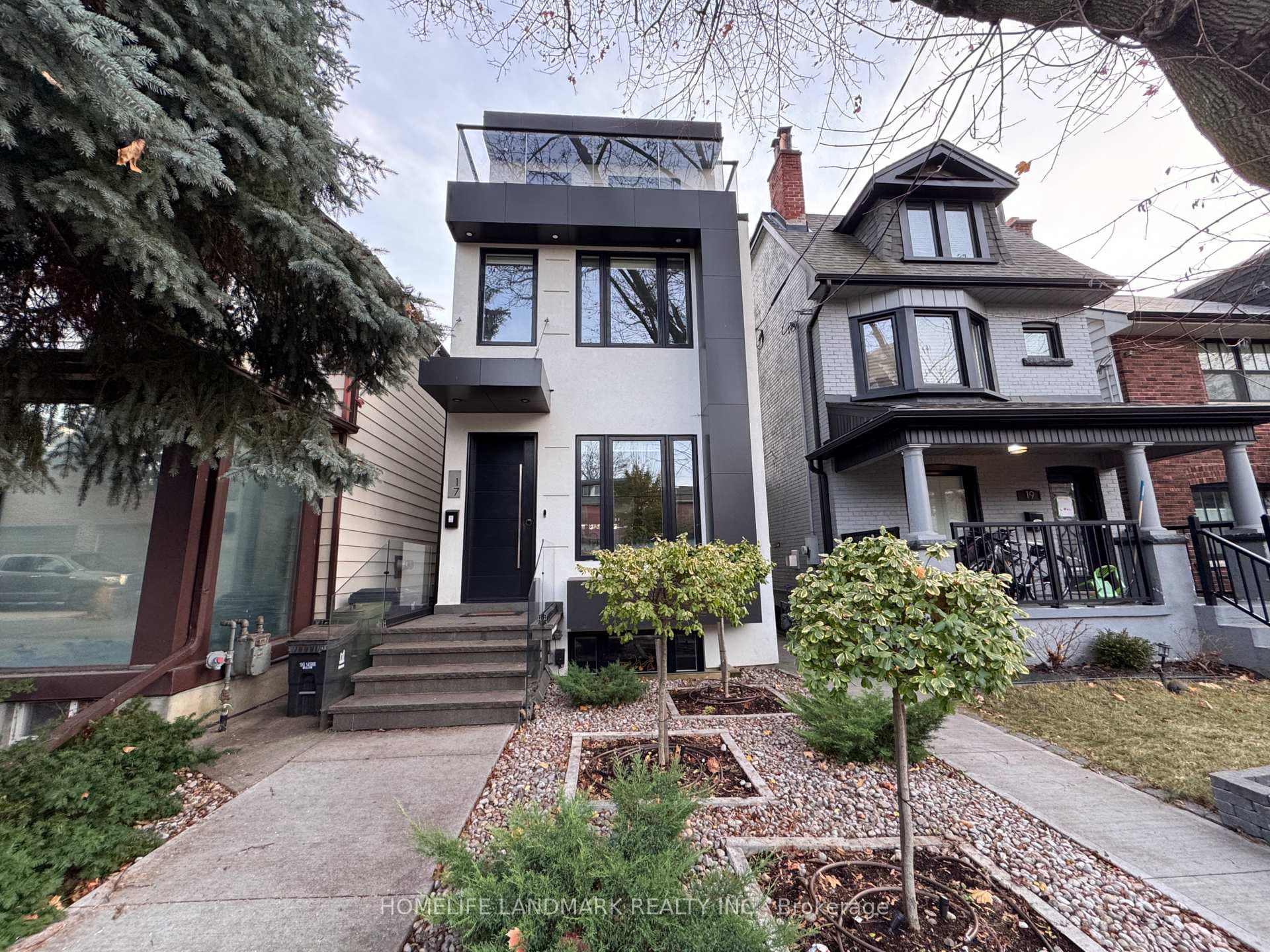 17 Hocken Avenue photo 1