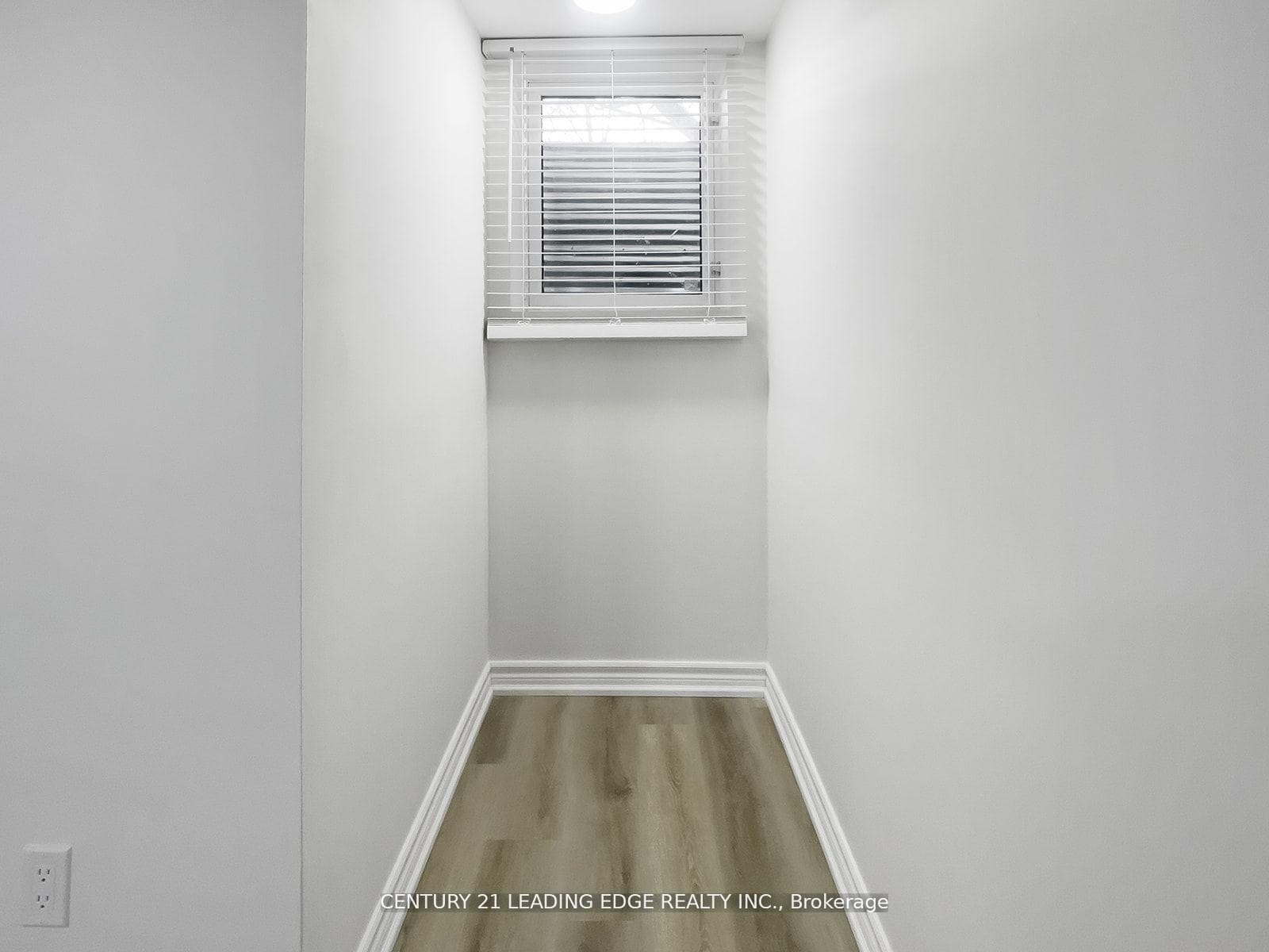 117 Riverside Drive Unit A photo 8