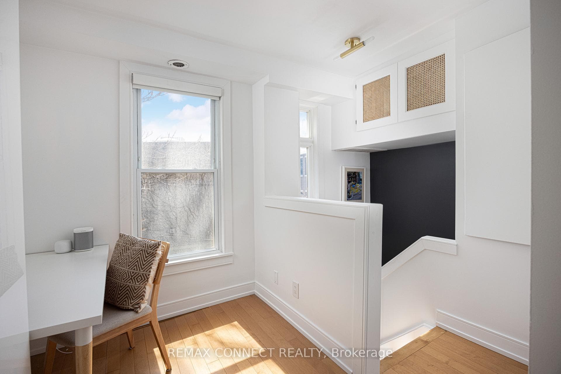 553 King Street photo 18