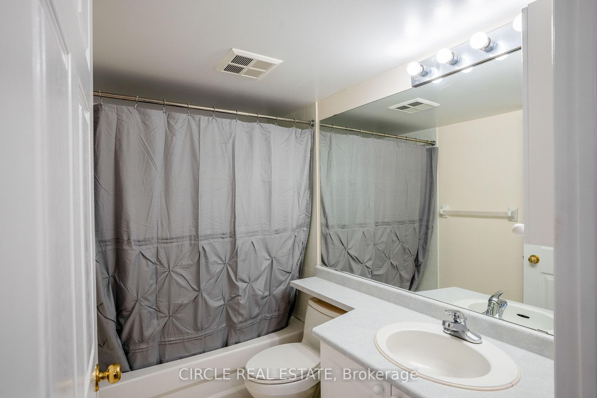 190 Manitoba Street Unit 510 photo 17