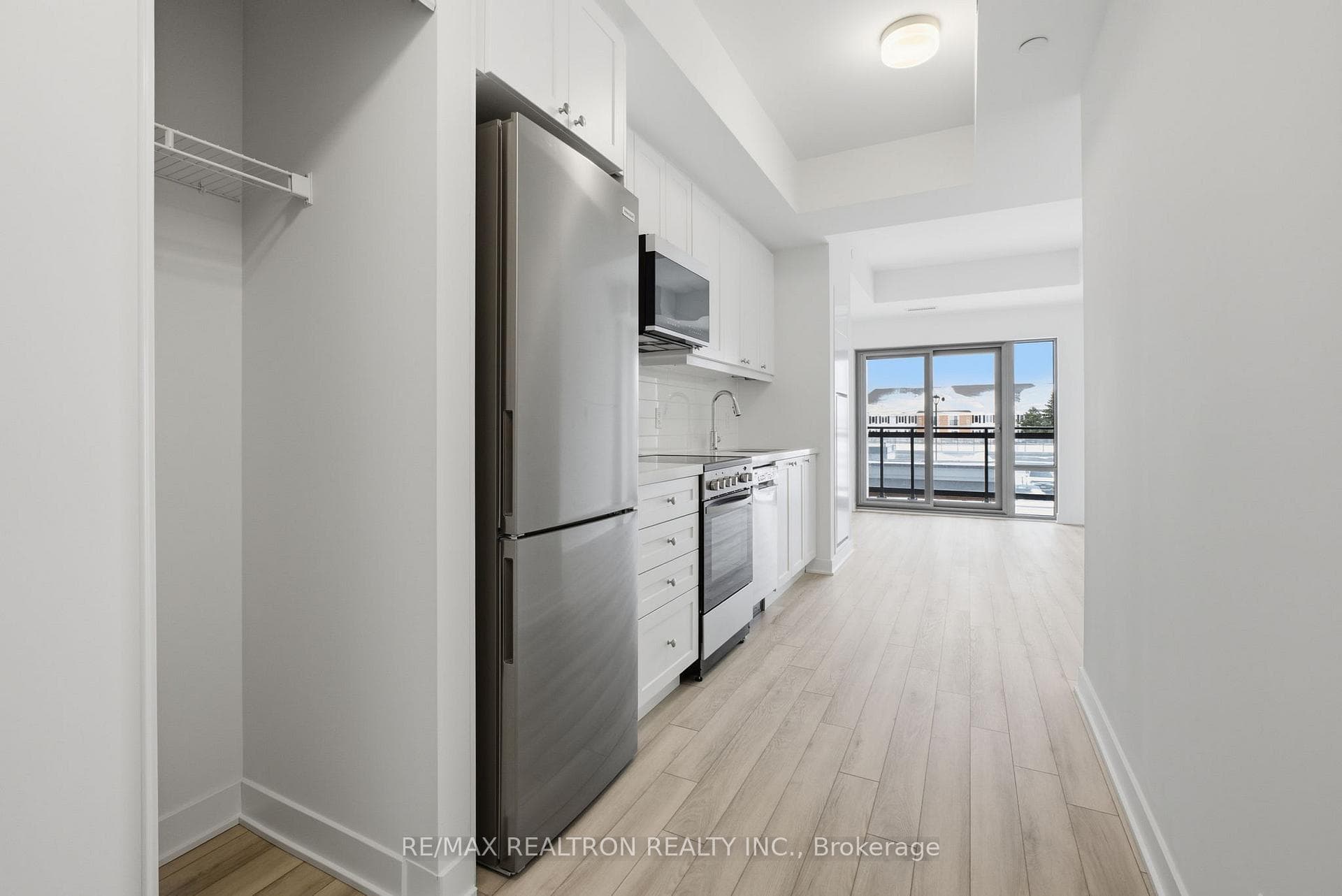 51 Clarington Boulevard Unit 203 photo 22