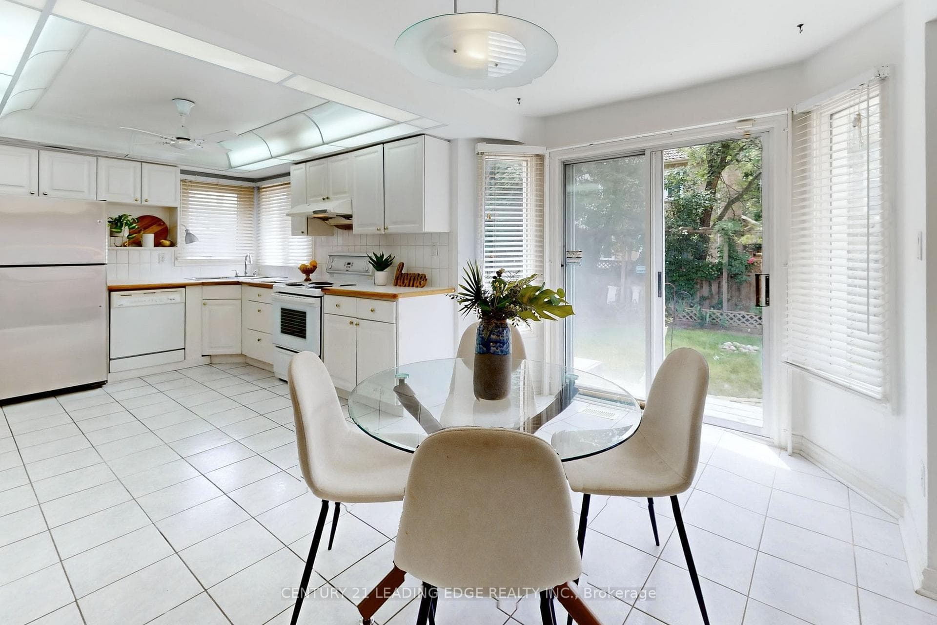 25 Halstead Drive photo 14