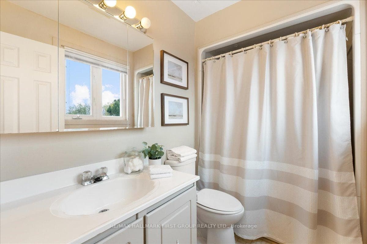 26 Harland Crescent photo 28