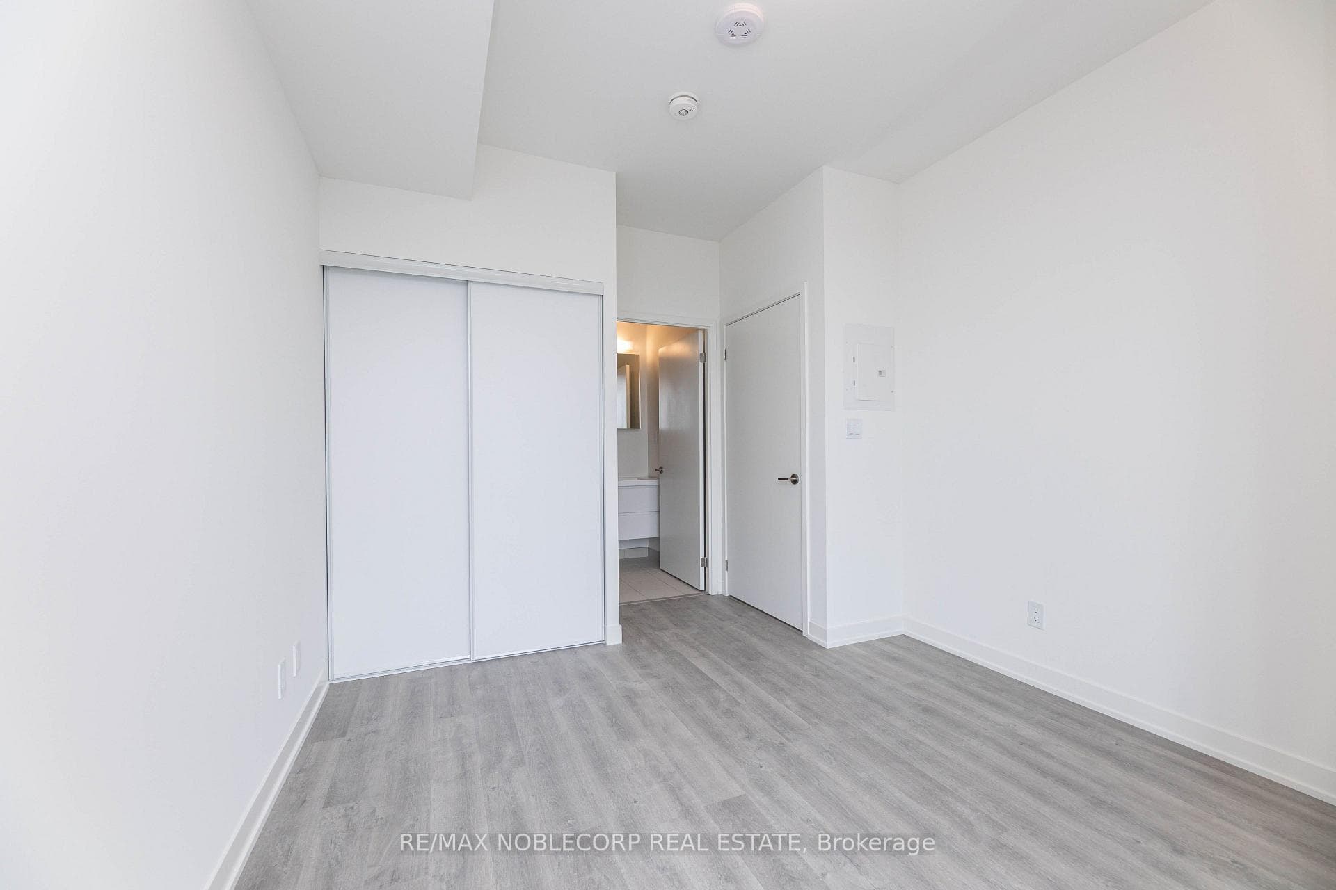 292 Verdale Crossing Unit 805B photo 22