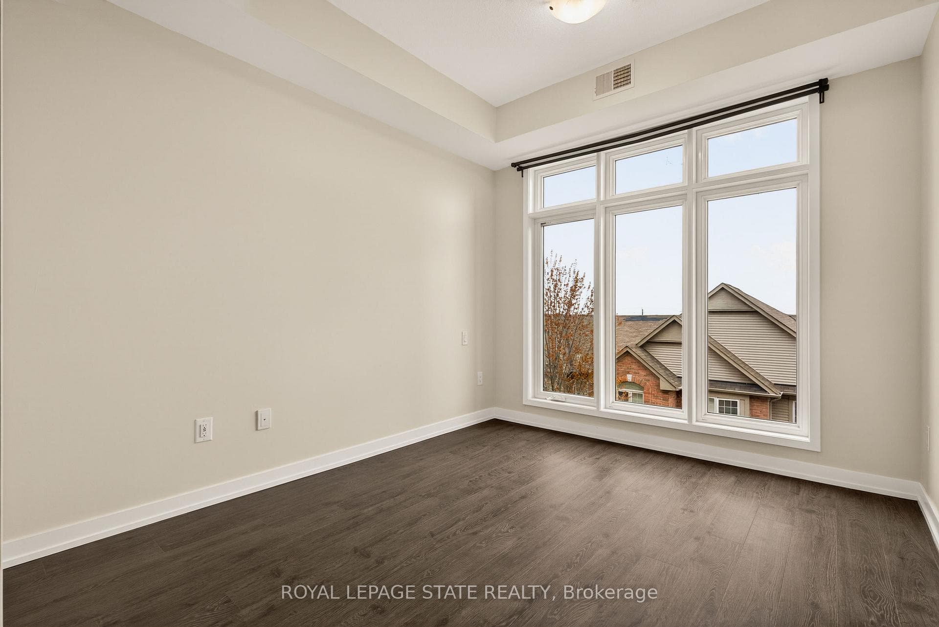 520 North Service Road Unit 308 photo 35