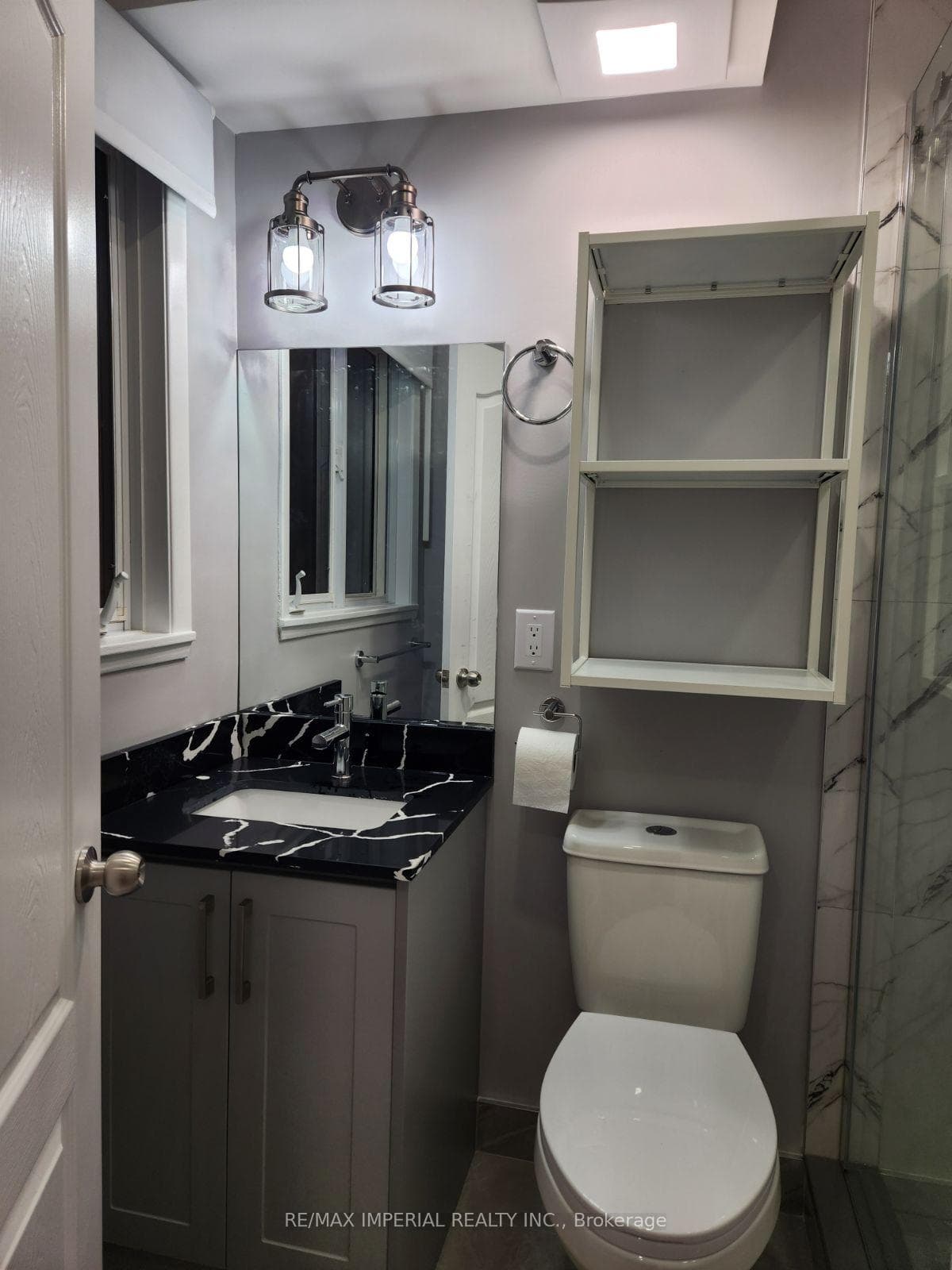 2143 Linby Street Unit Lower photo 4