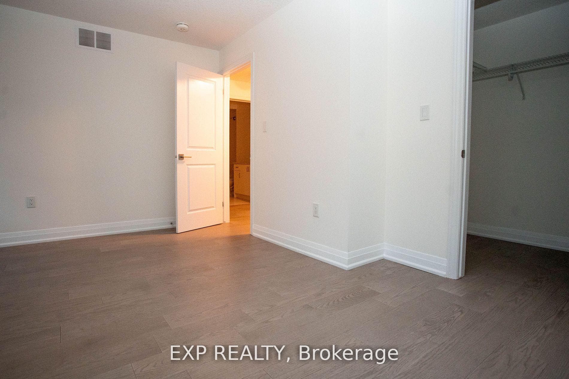 445 Ontario Street Unit 105 photo 2