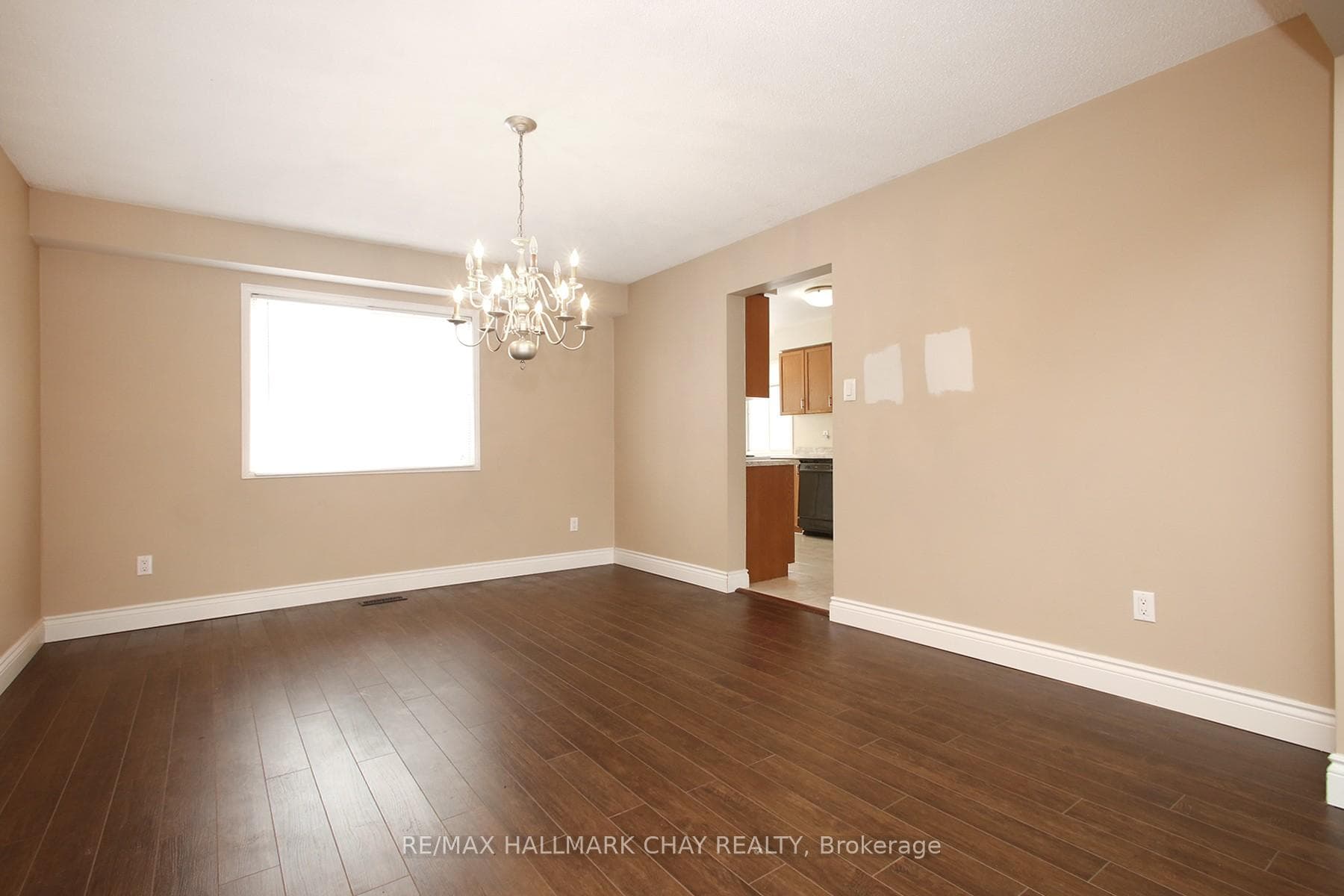 1675 Dellbrook Avenue photo 5