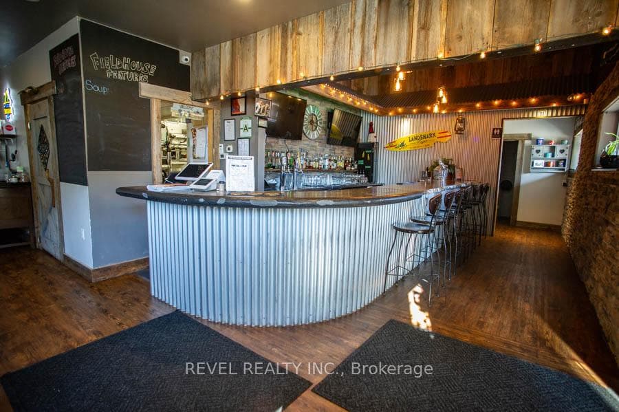 53 Simcoe Street photo 5