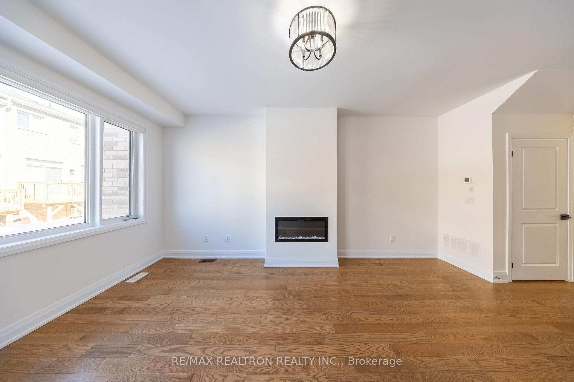 972 Crowsnest Hollow Avenue photo 30