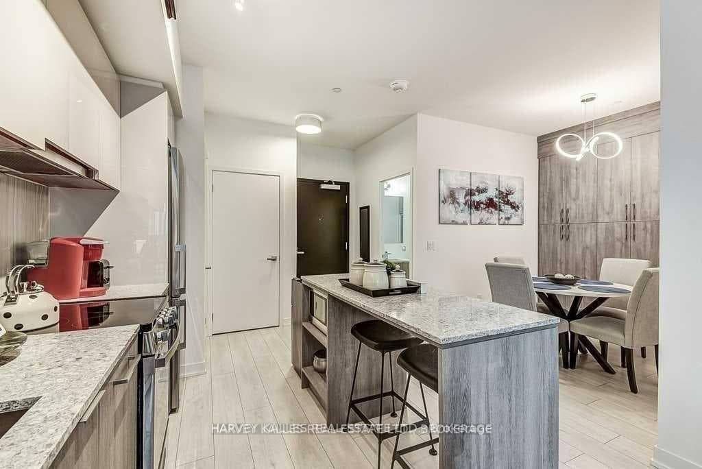 31 Tippett Road Unit 110 photo 13