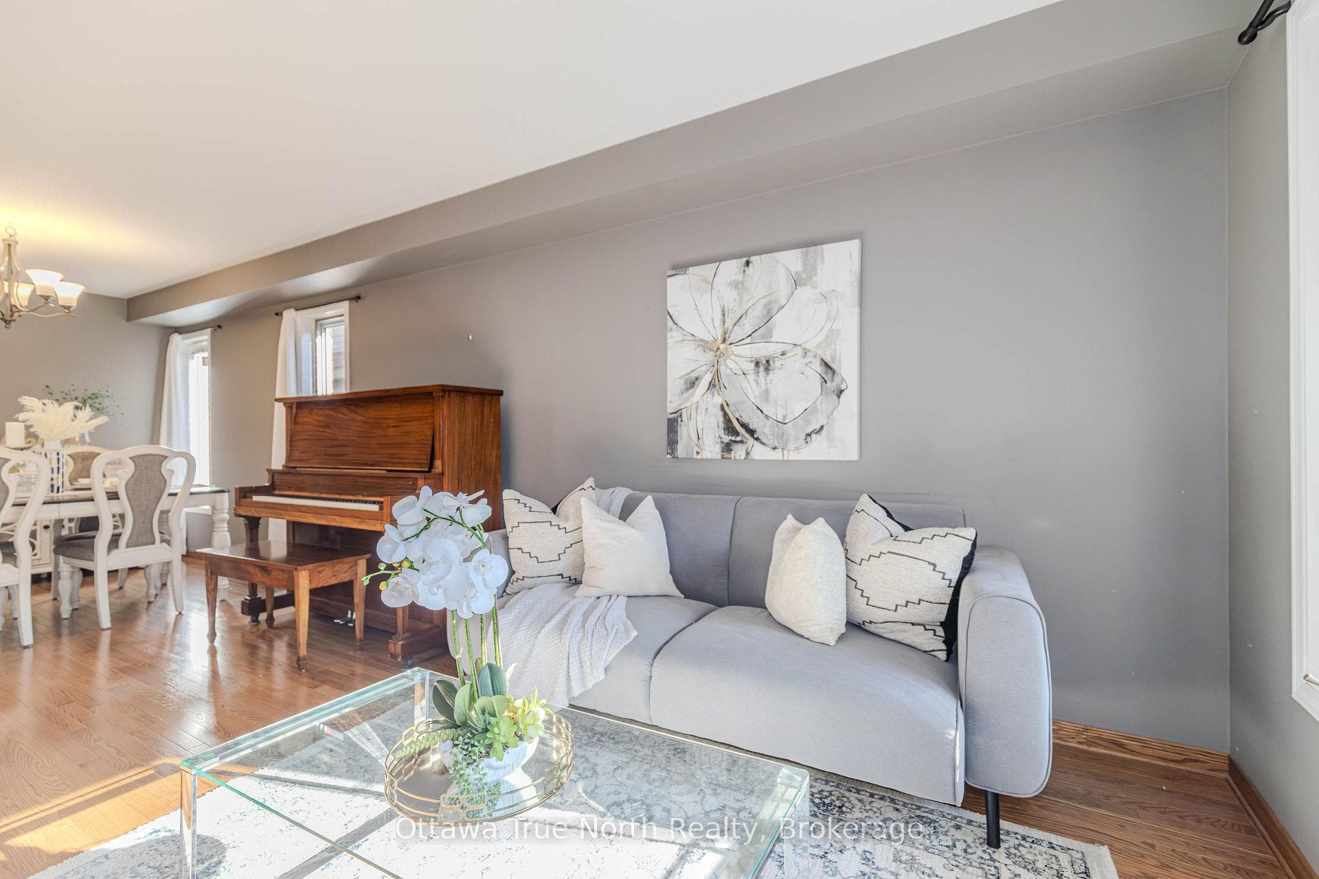 282 Knudson Drive photo 6