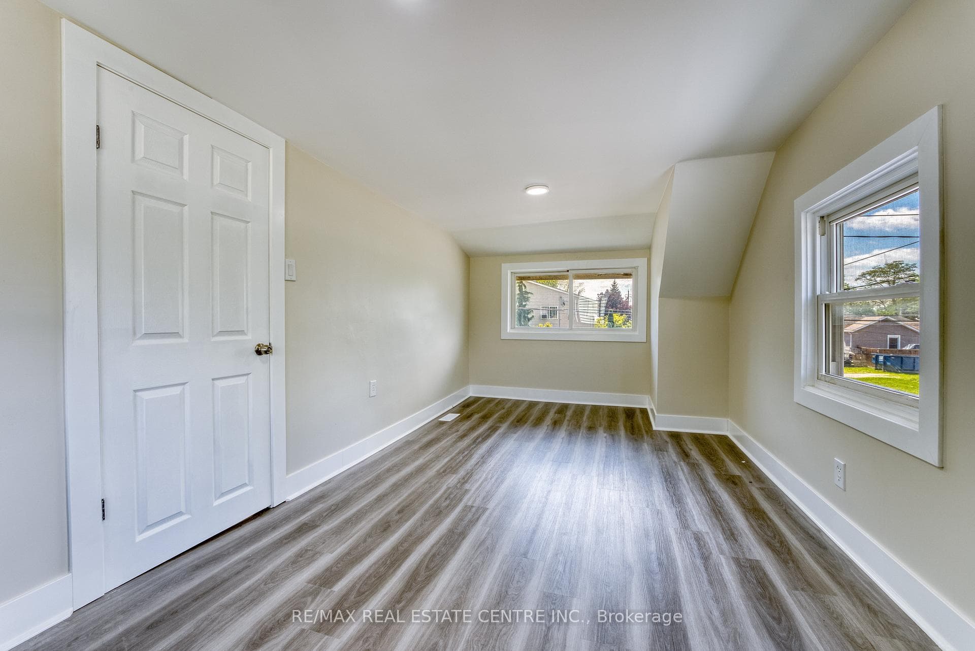 88 Lorne Avenue photo 23