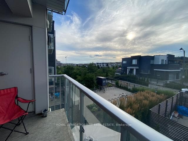 3028 Creekshore Common N/A Unit 214 photo 4