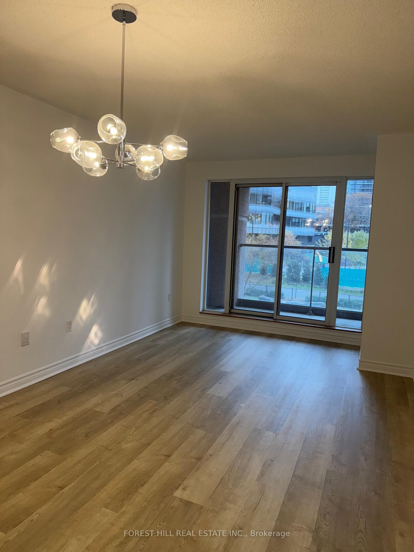 909 Bay Street Unit 712 photo 13