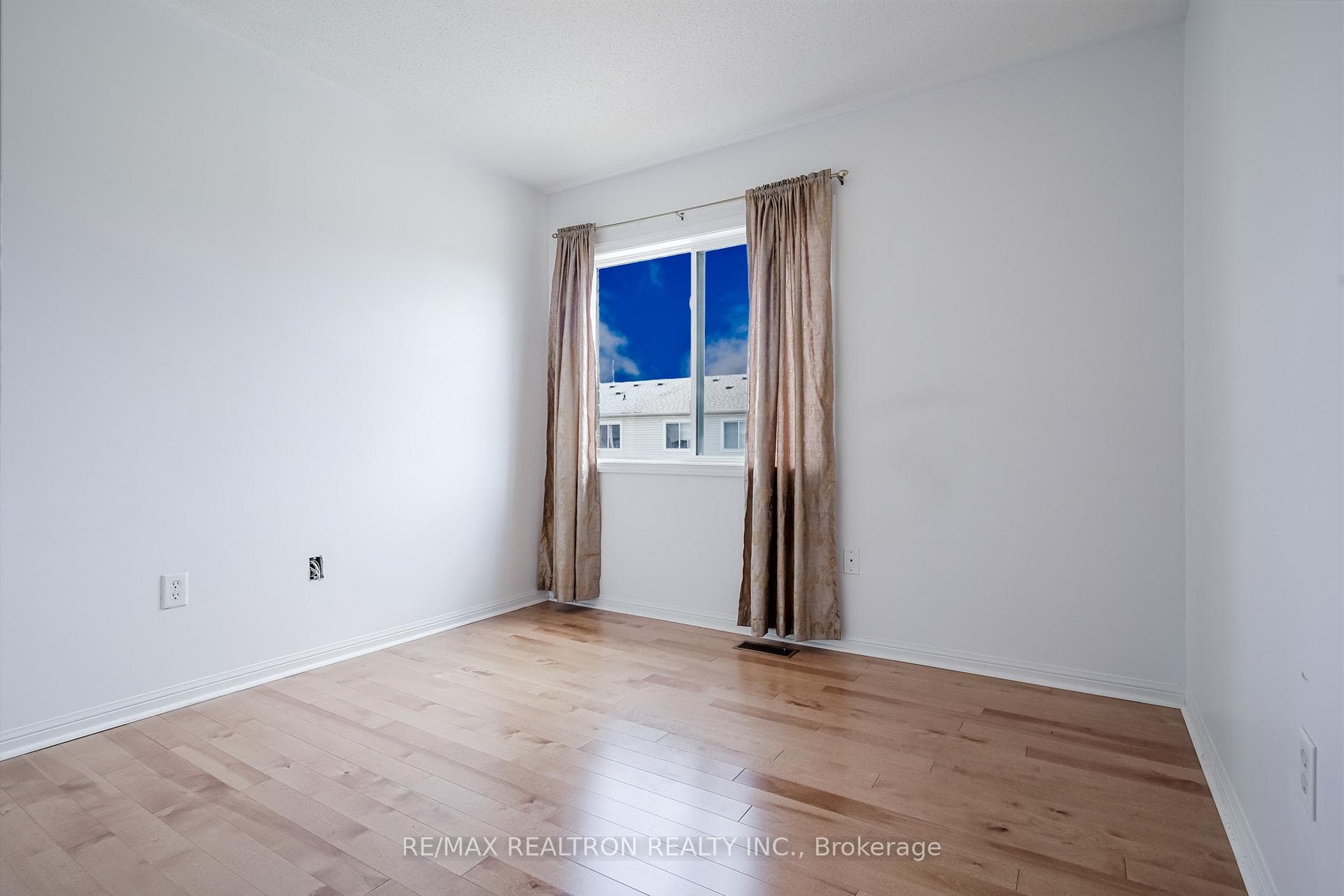 19 Coyote Crescent photo 25