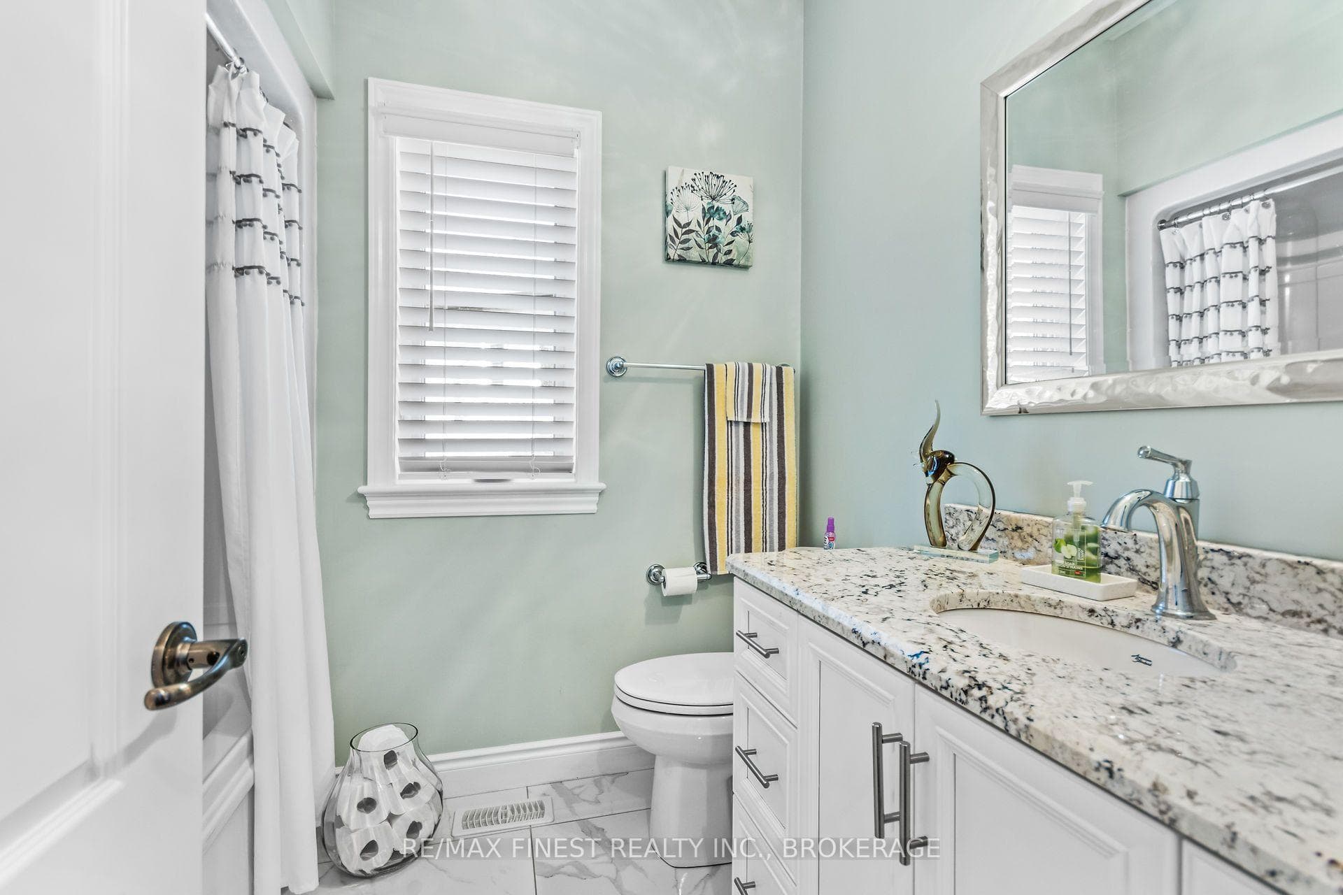 206 Pauline Tom Avenue photo 24