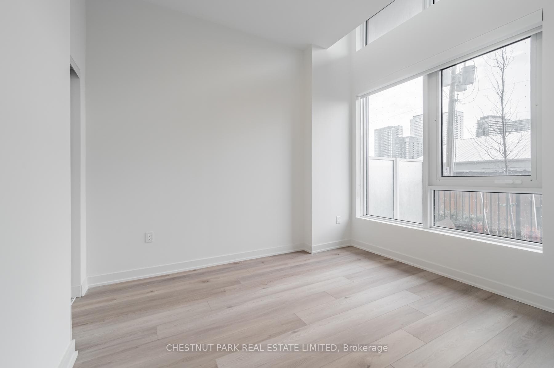 9 Tecumseth Street Unit 108 photo 14