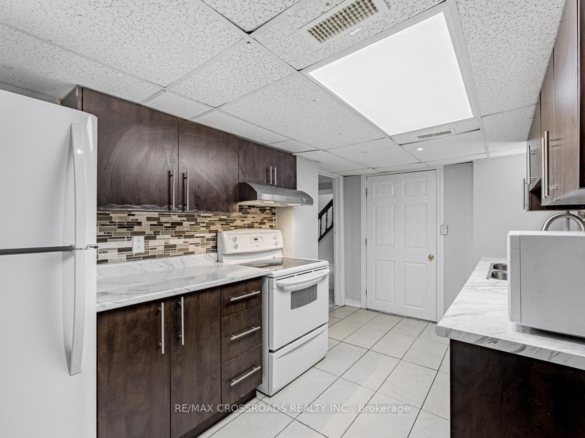 22 Araman Drive photo 34