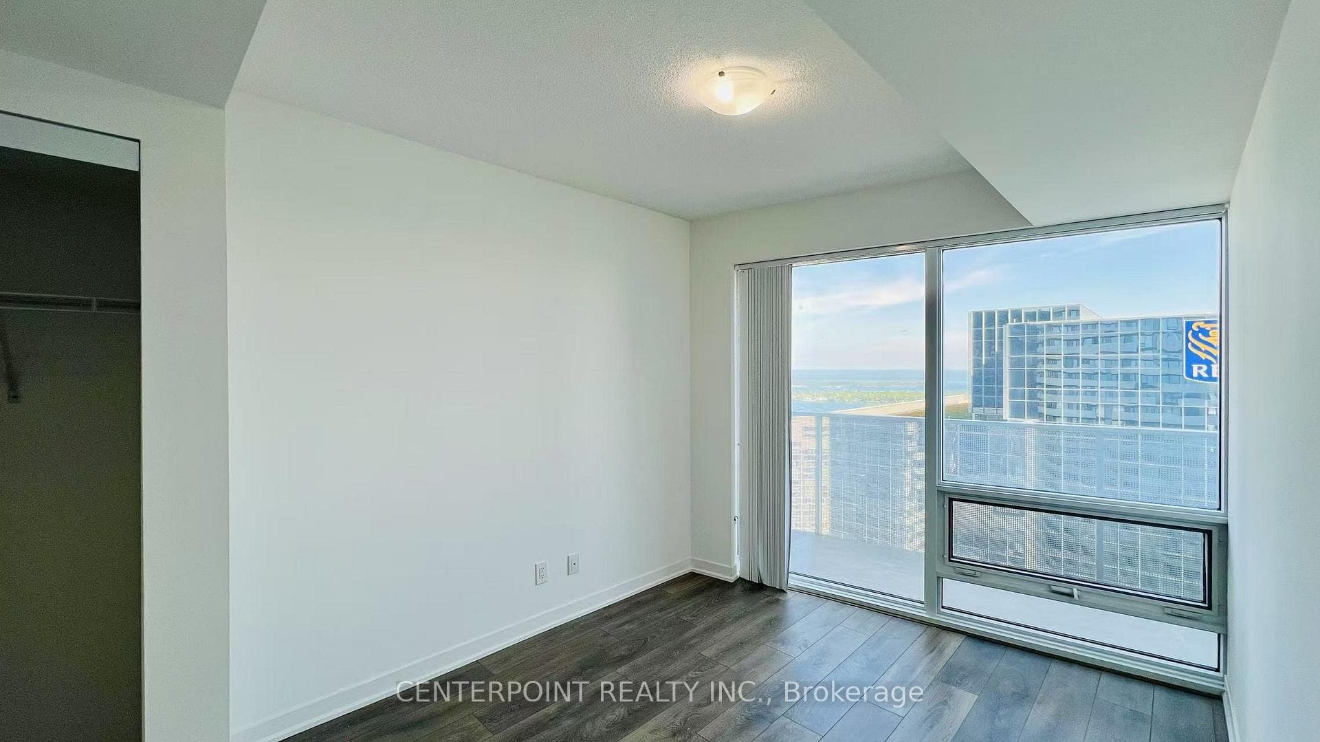 100 Harbour Street Unit 4310 photo 8