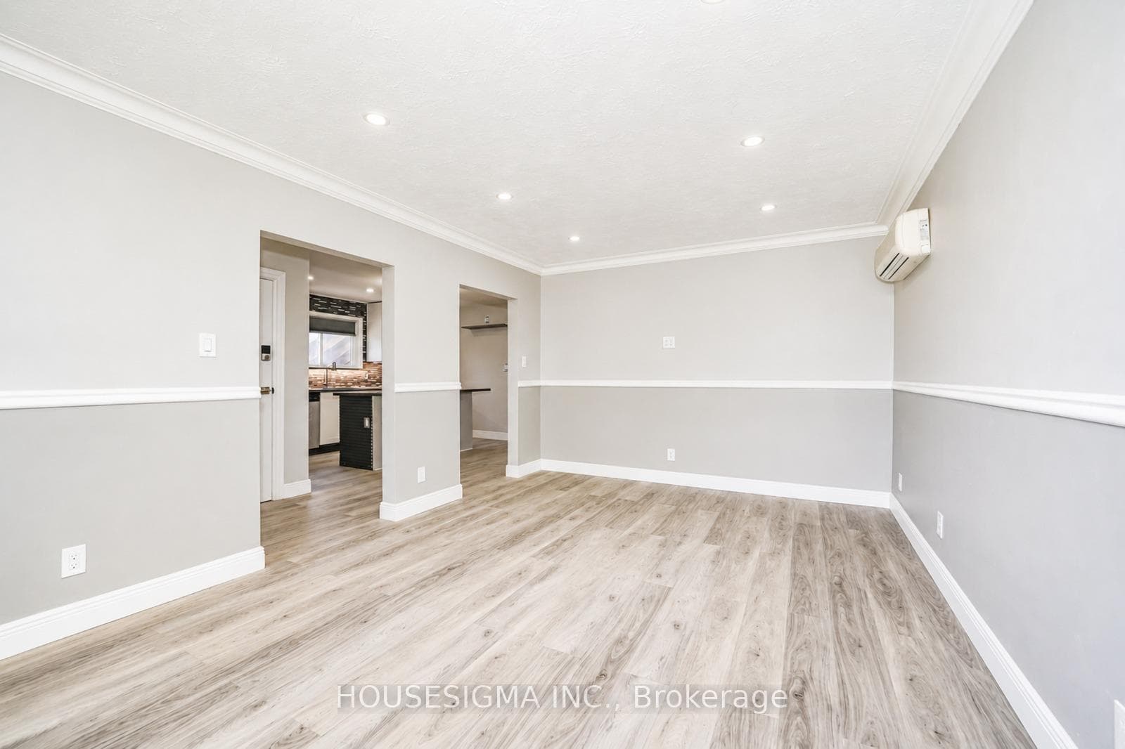 122 Chadburn Street photo 6