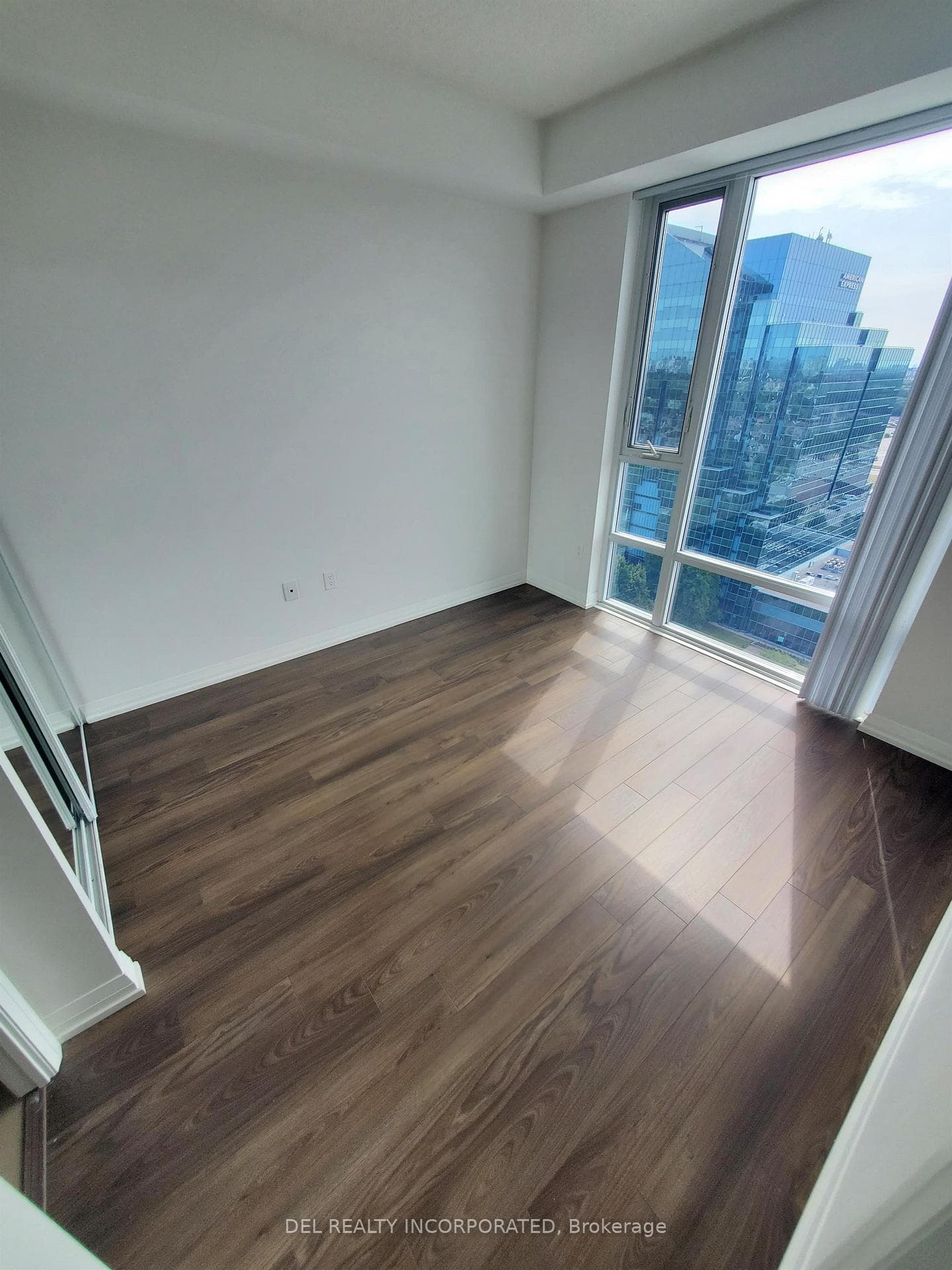 55 Ann O'reilly Road Unit 1805 photo 4