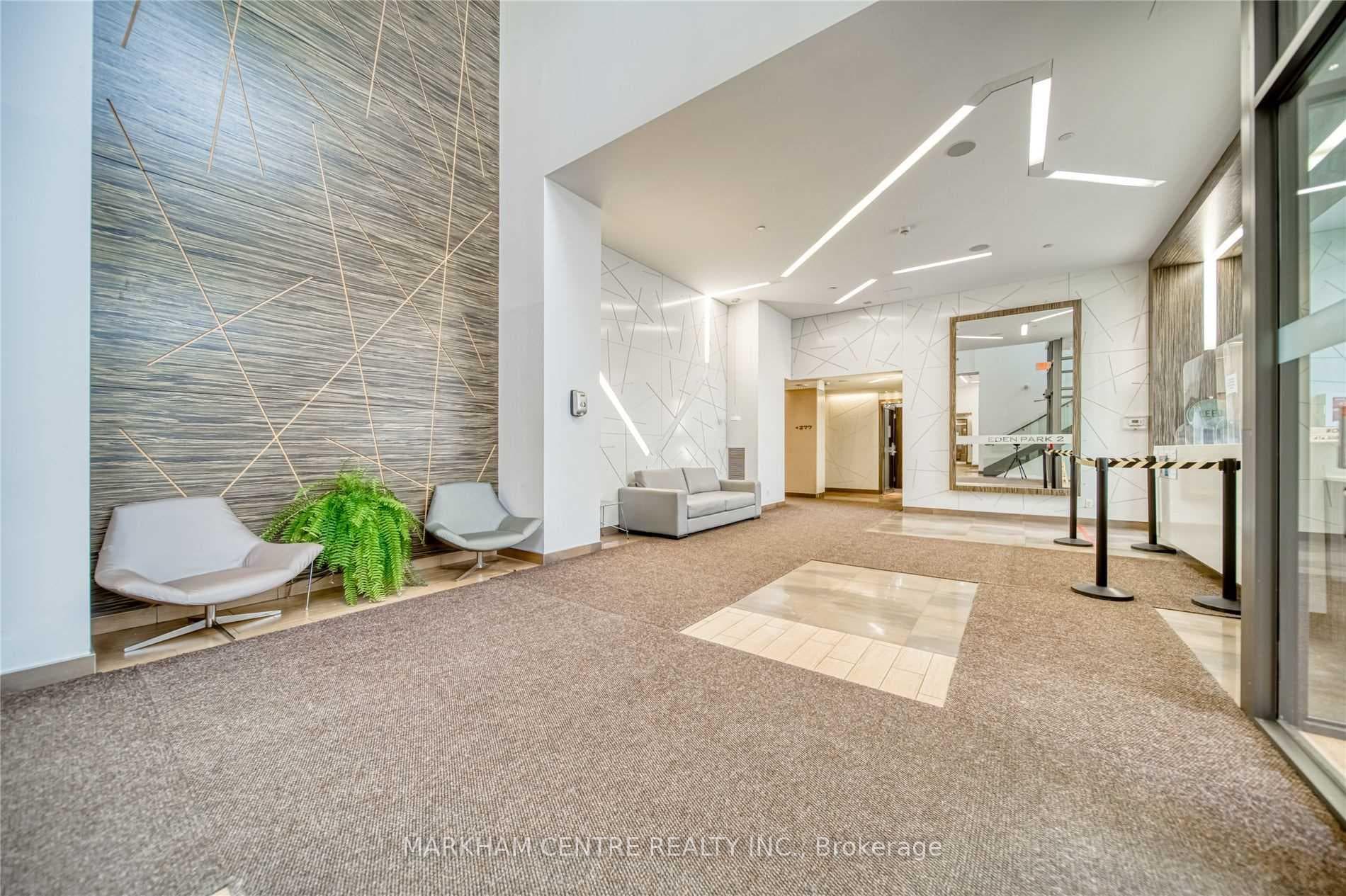 325 South Park Road Unit 920 photo 4