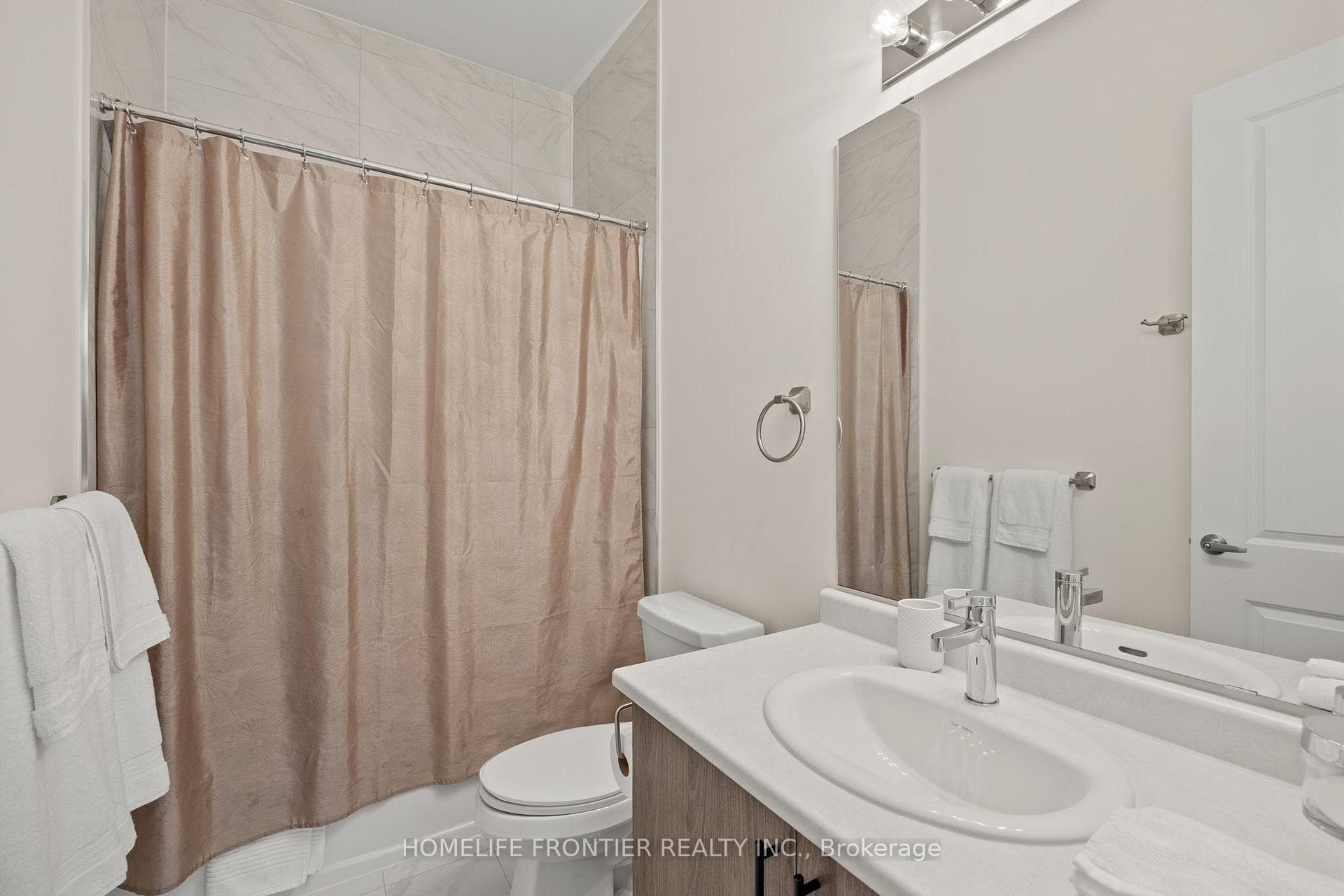 310 Rablewood Drive photo 16