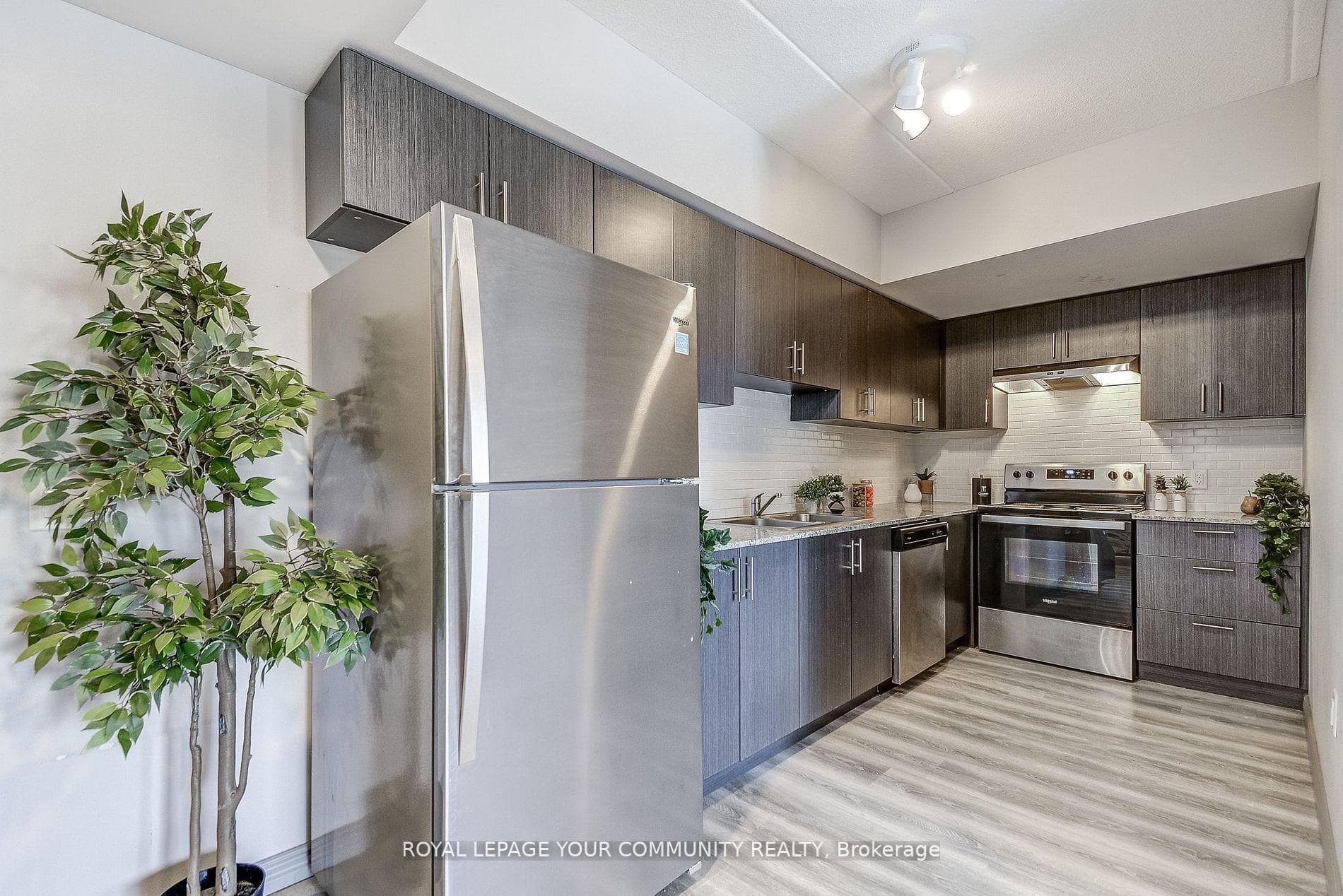 275 Larch Street Unit B412 photo 8