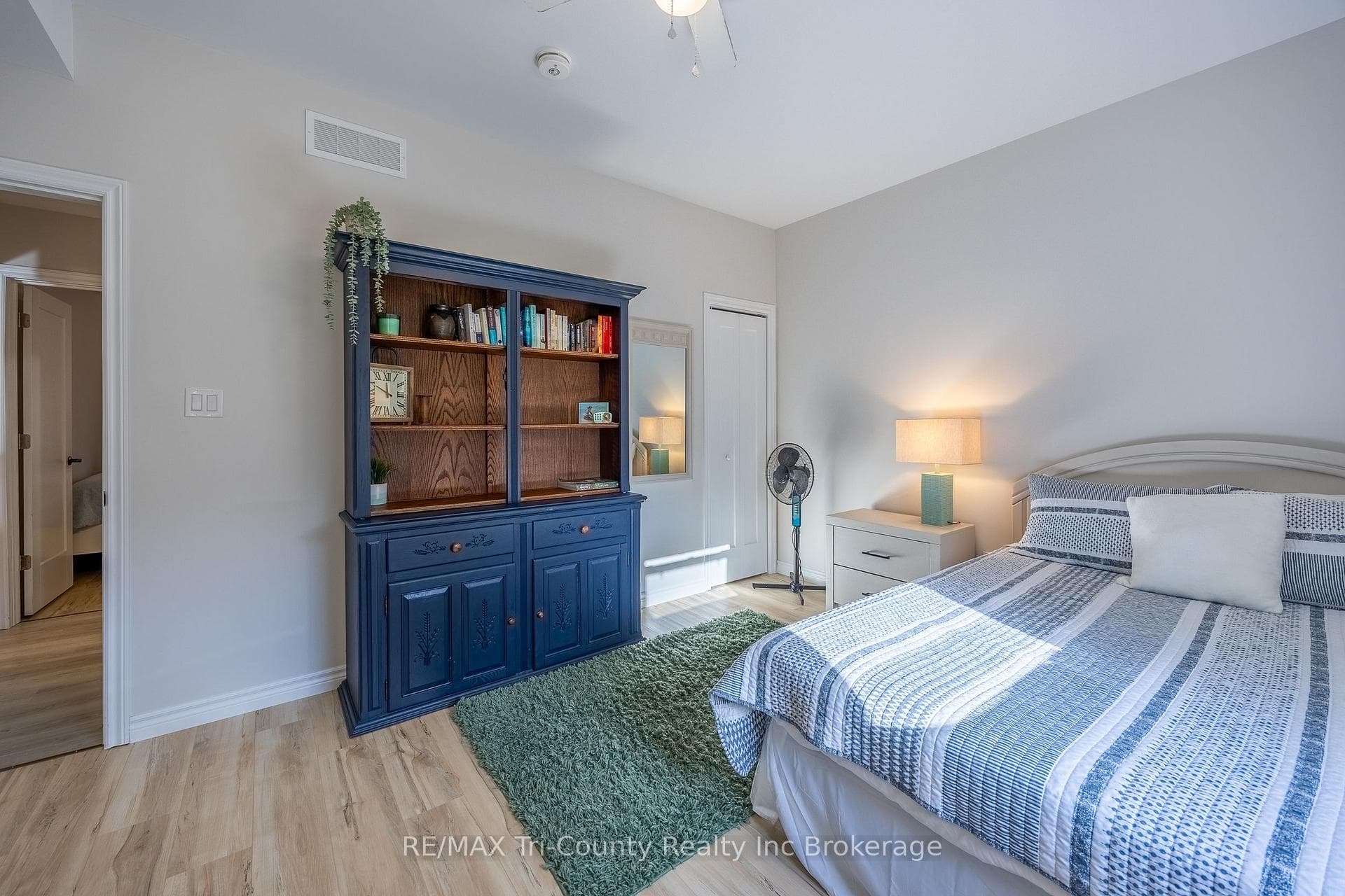 6 Addison Street photo 18