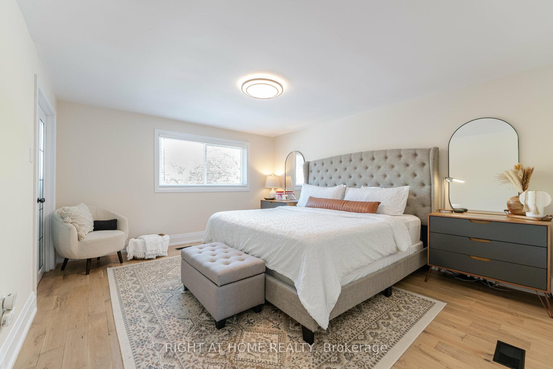 1516 Lancaster Drive Unit 1 photo 18