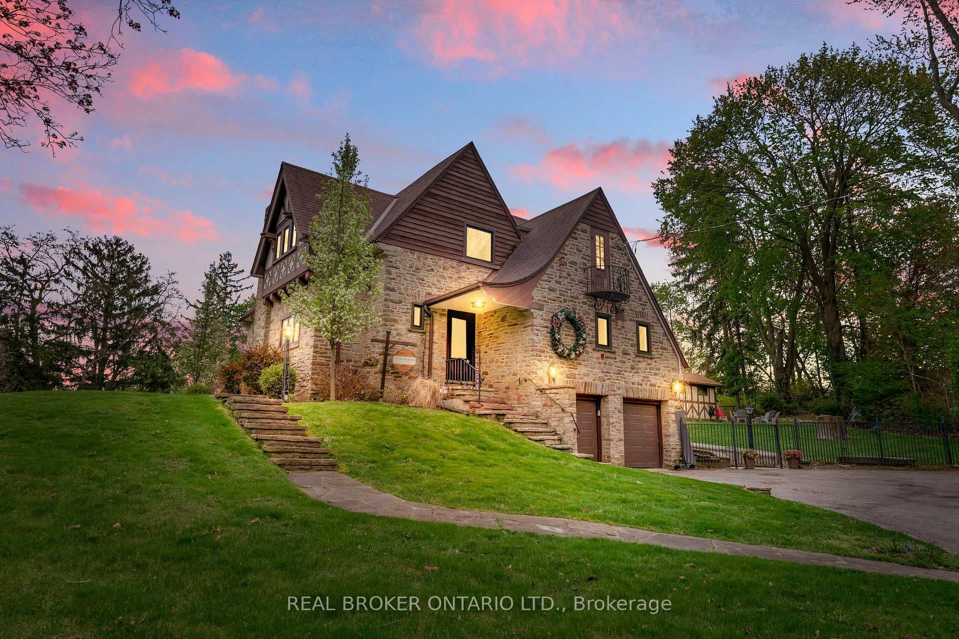 26 Evergreen Hill Road photo 2