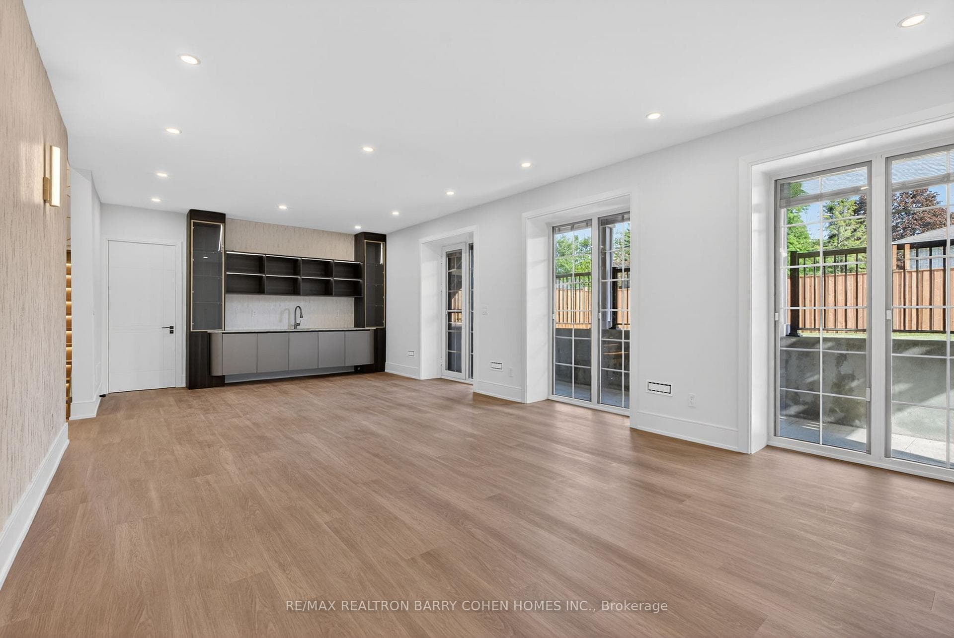349 Ellerslie Avenue photo 44