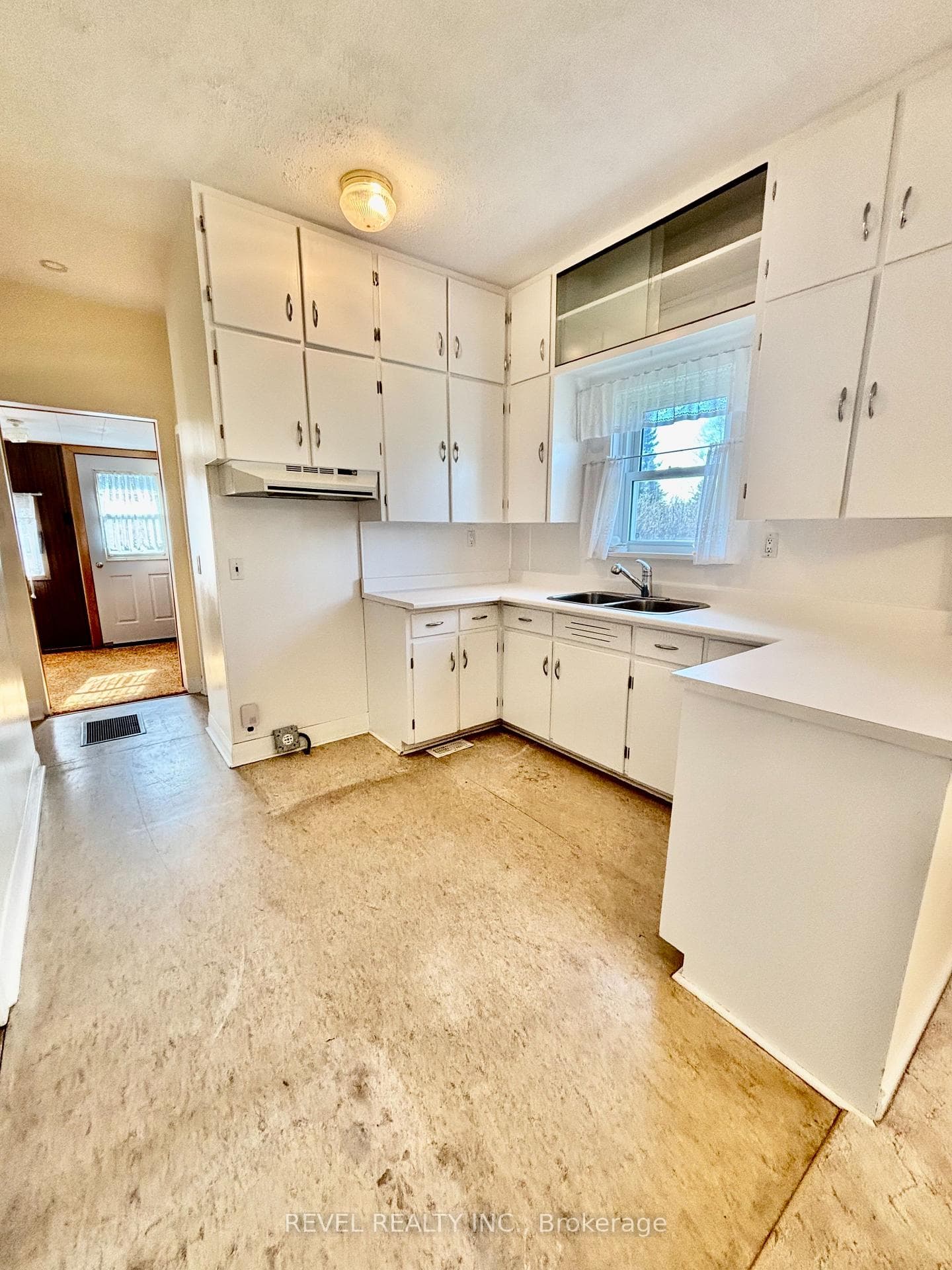 452 Seventh Avenue photo 13
