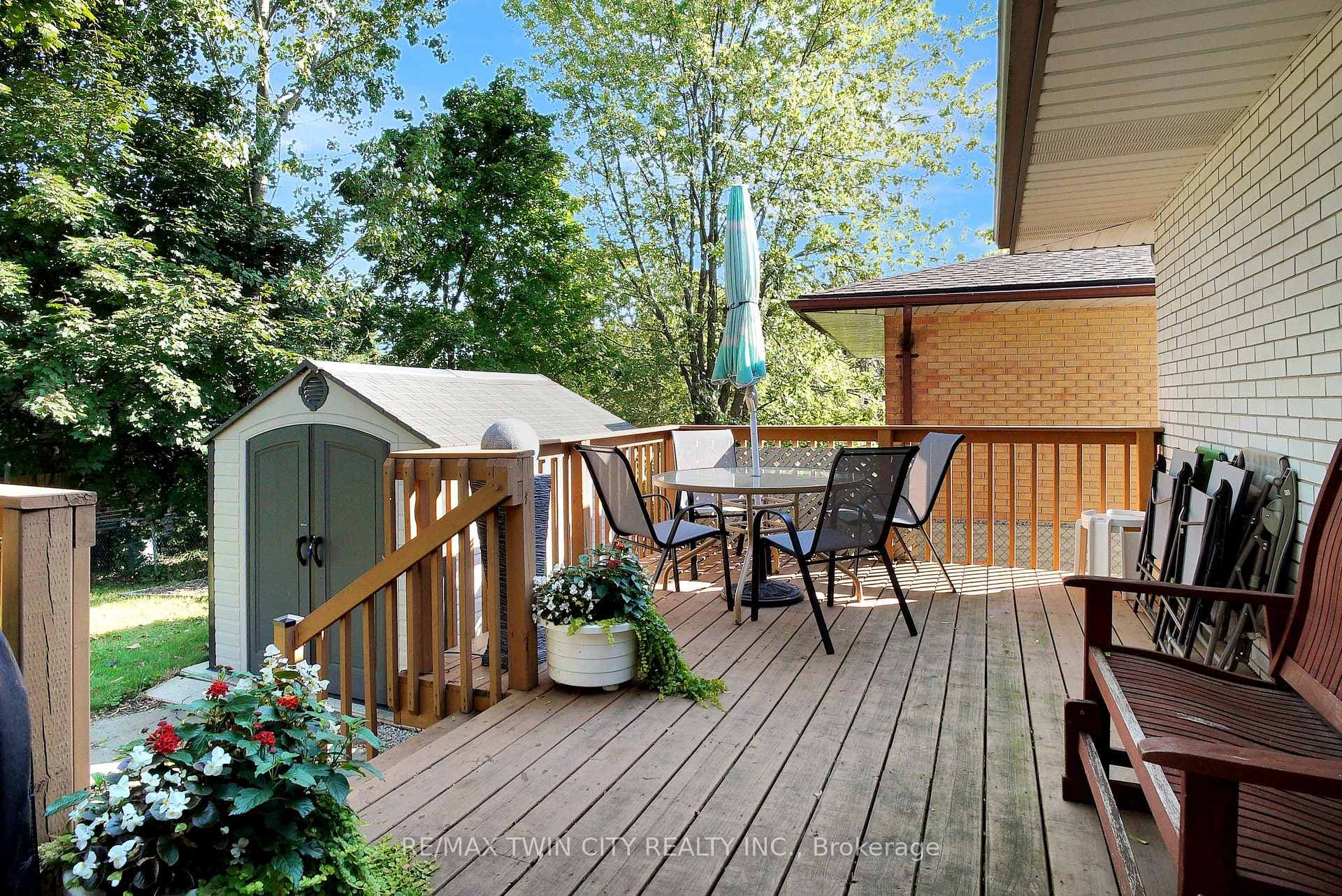 11 Duncairn Avenue photo 32