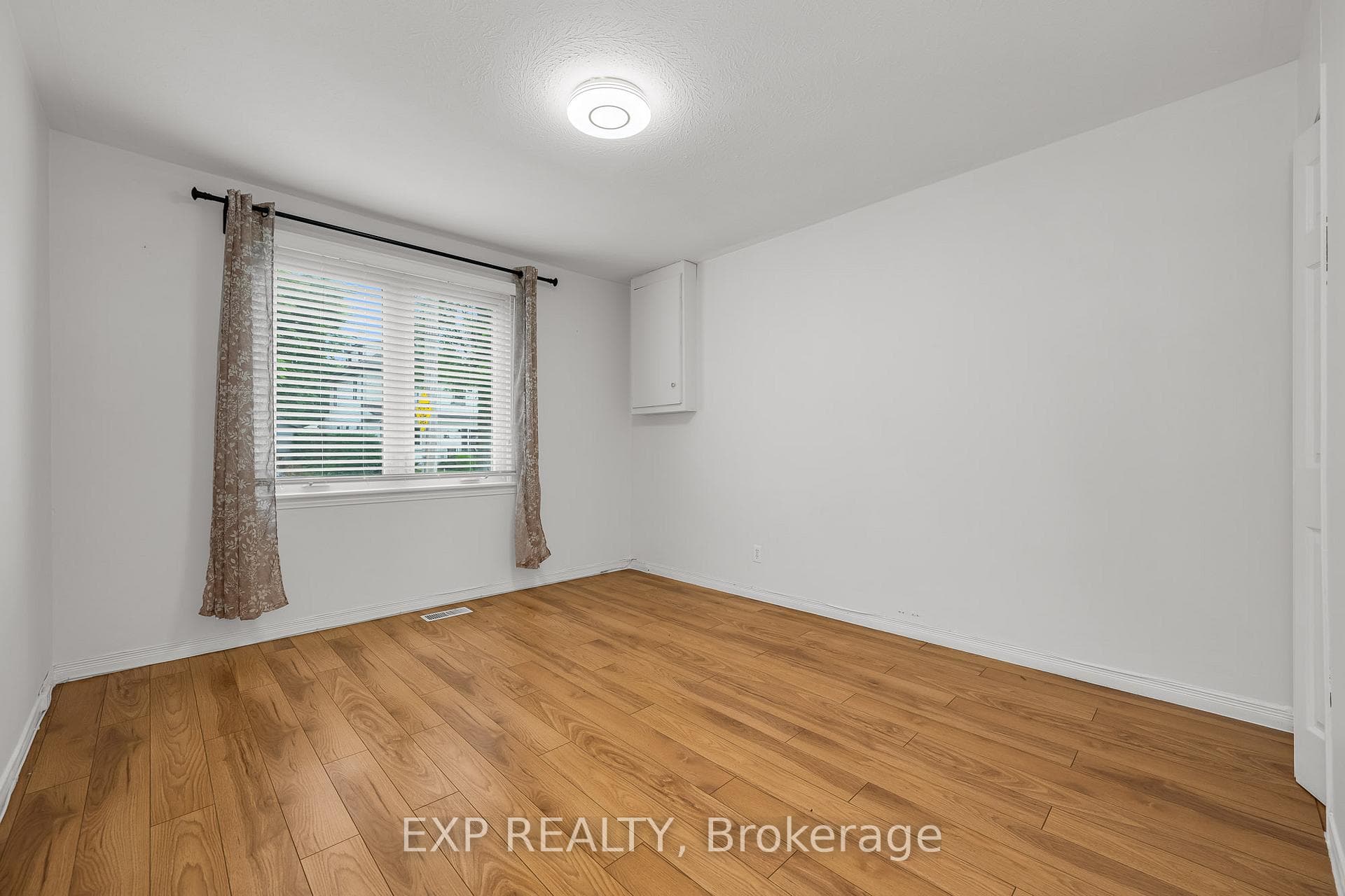 110 Fairview Avenue photo 12