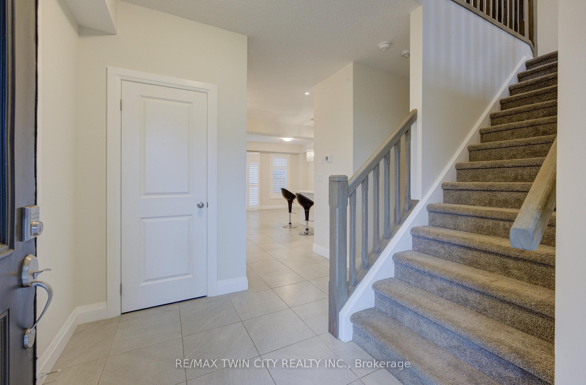 119 Links Crescent photo 5