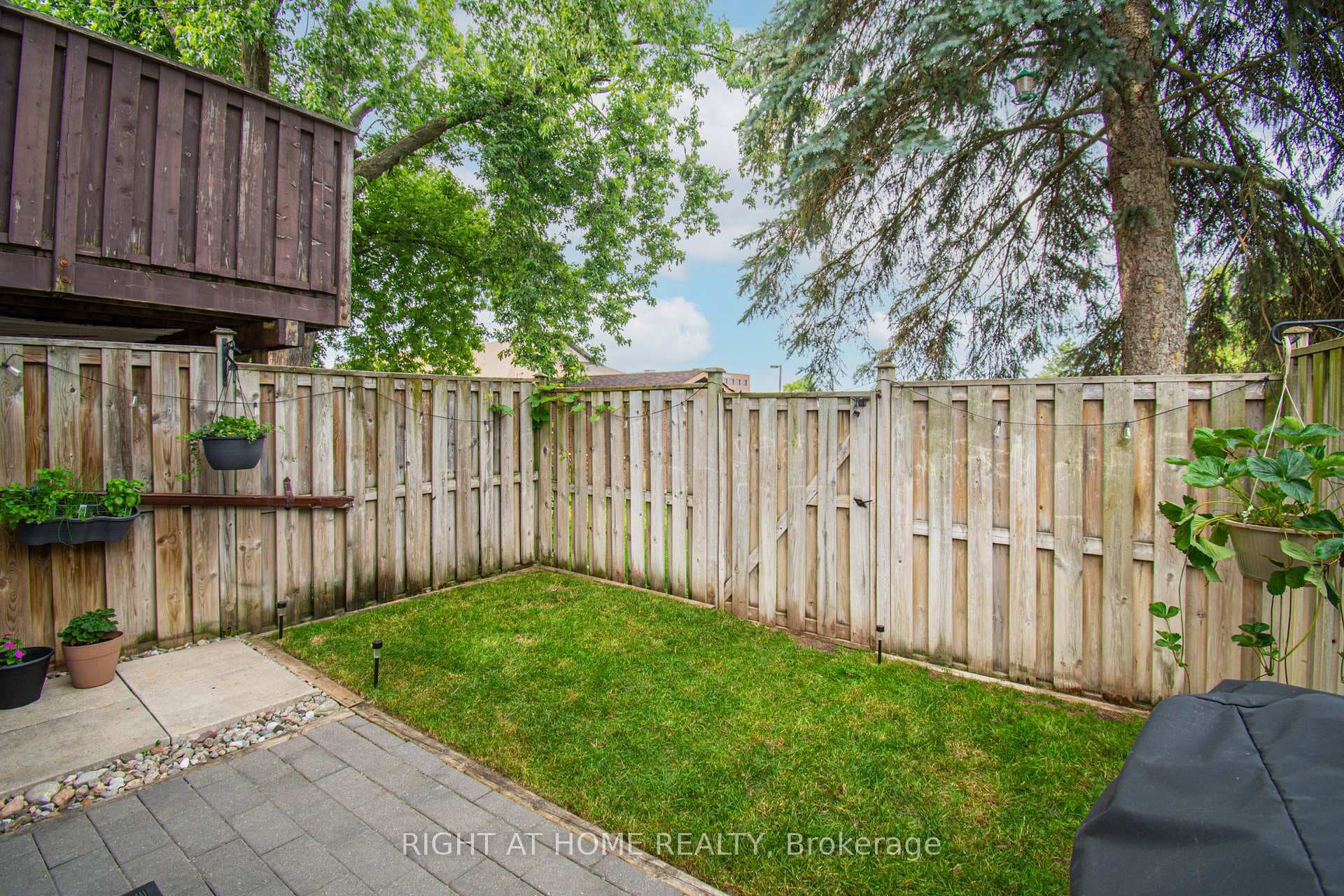 63 Ferris Lane Unit B12 photo 24