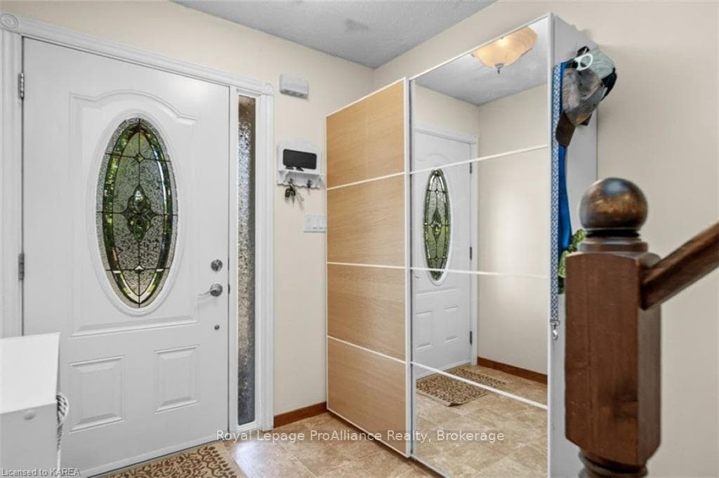 1028 LAWTON Place photo 4