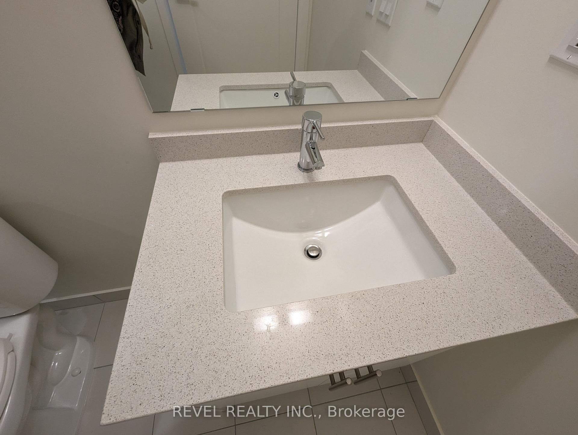 Quartz countertops