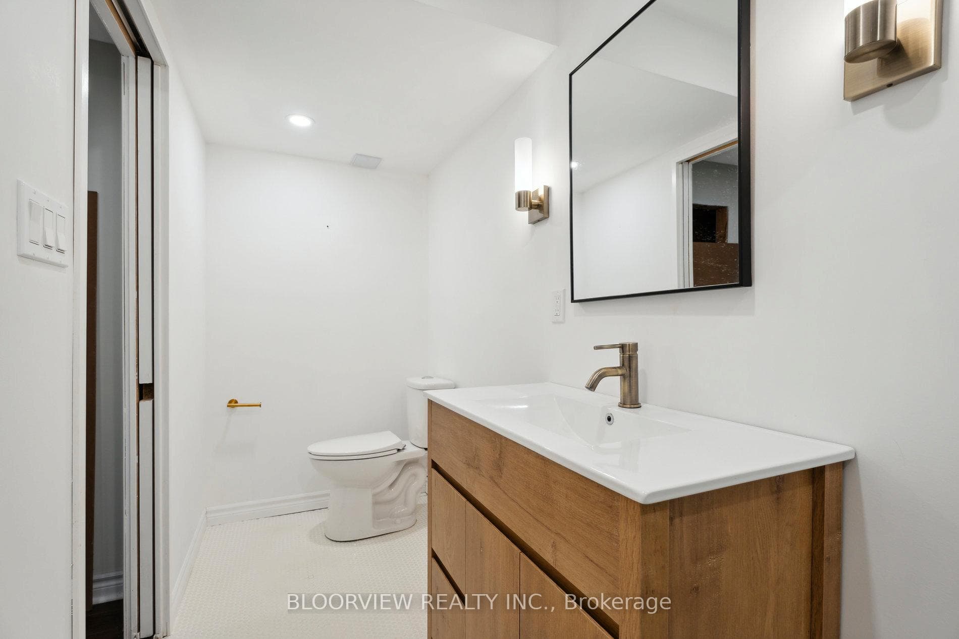 292 Esther Drive photo 31
