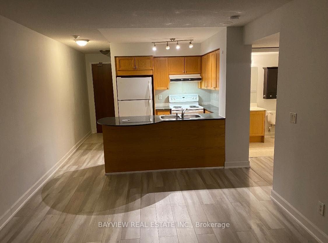 18 Kenaston Gardens Unit 1401 photo 13