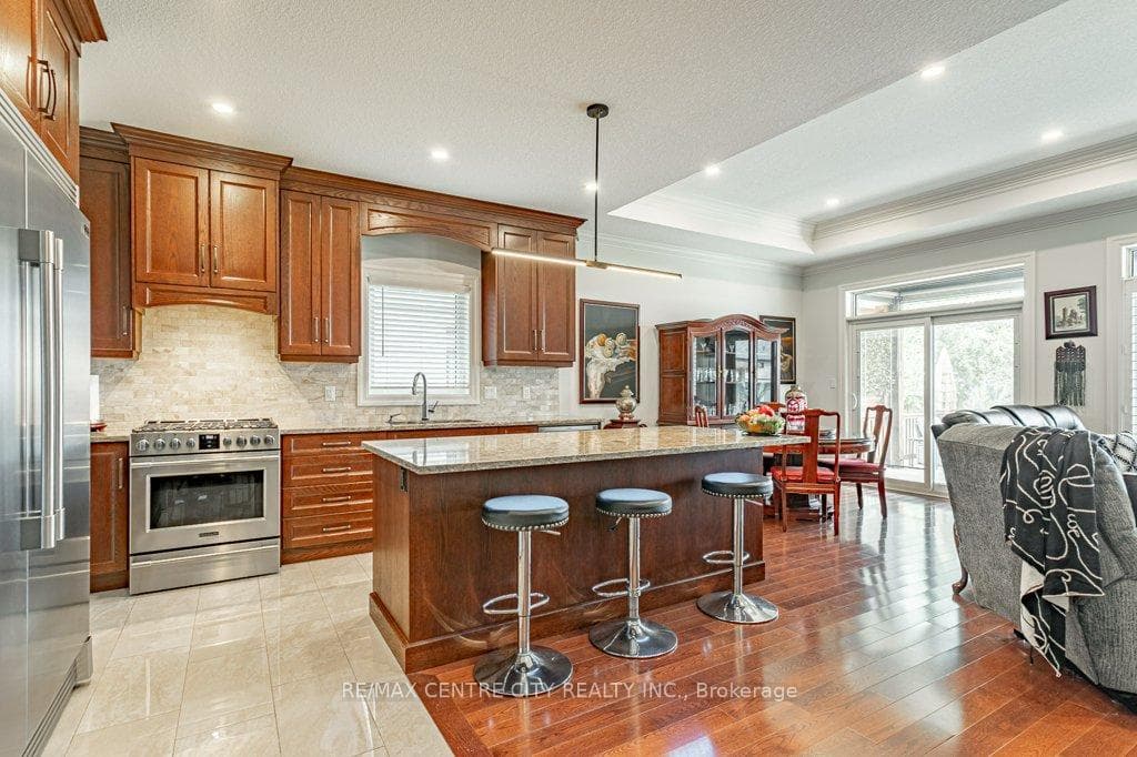 26 Elwood Street photo 12