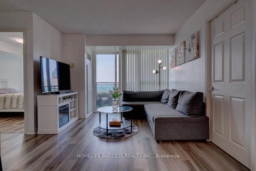 88 Grangeway Avenue Unit 2902 photo 12