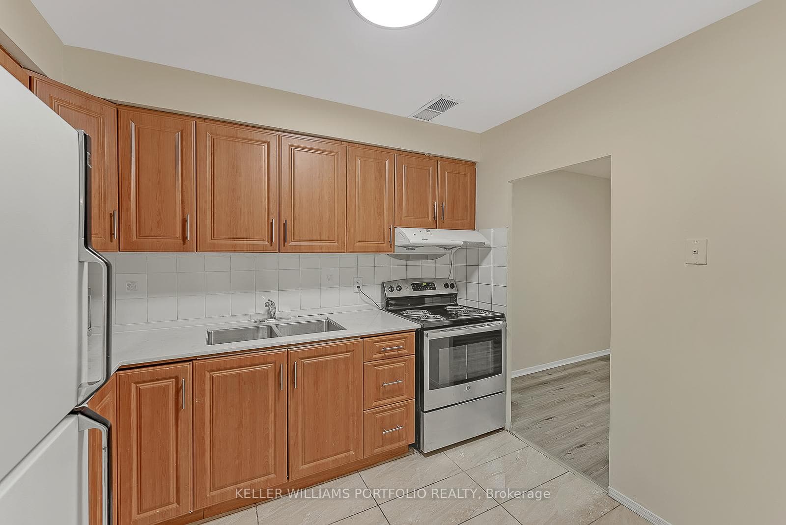 825 Kennedy Road Unit 204 photo 12