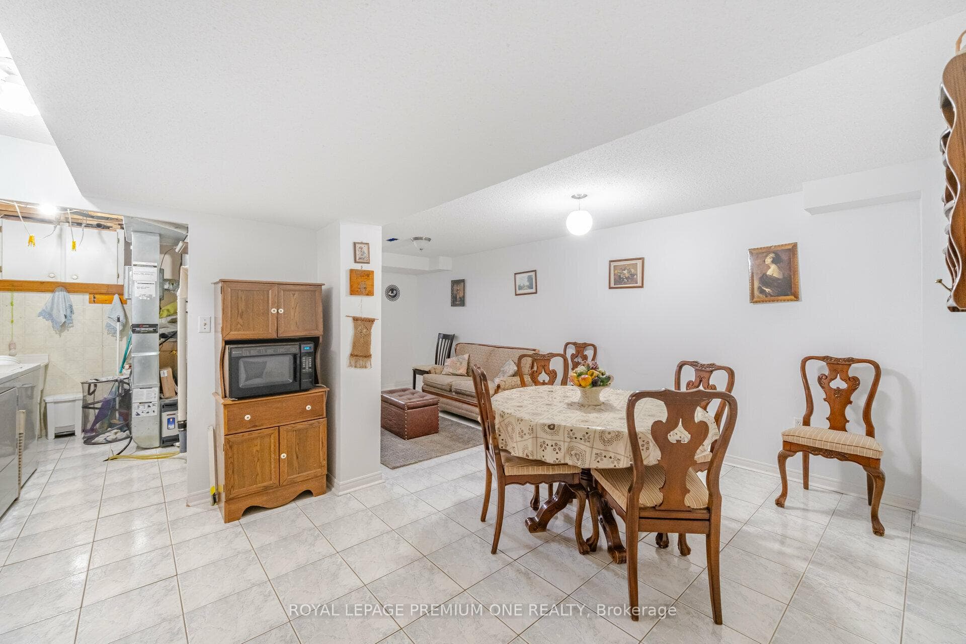 42 Denton Circle photo 35