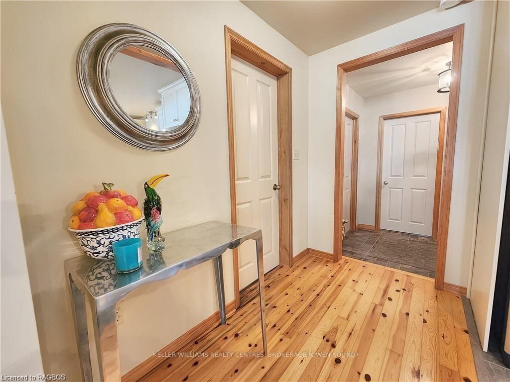 303 ISTHMUS BAY Road photo 31